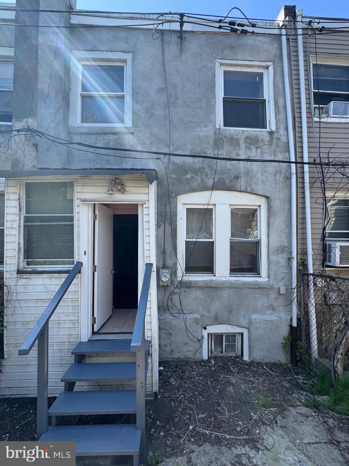 LOGAN - Residential