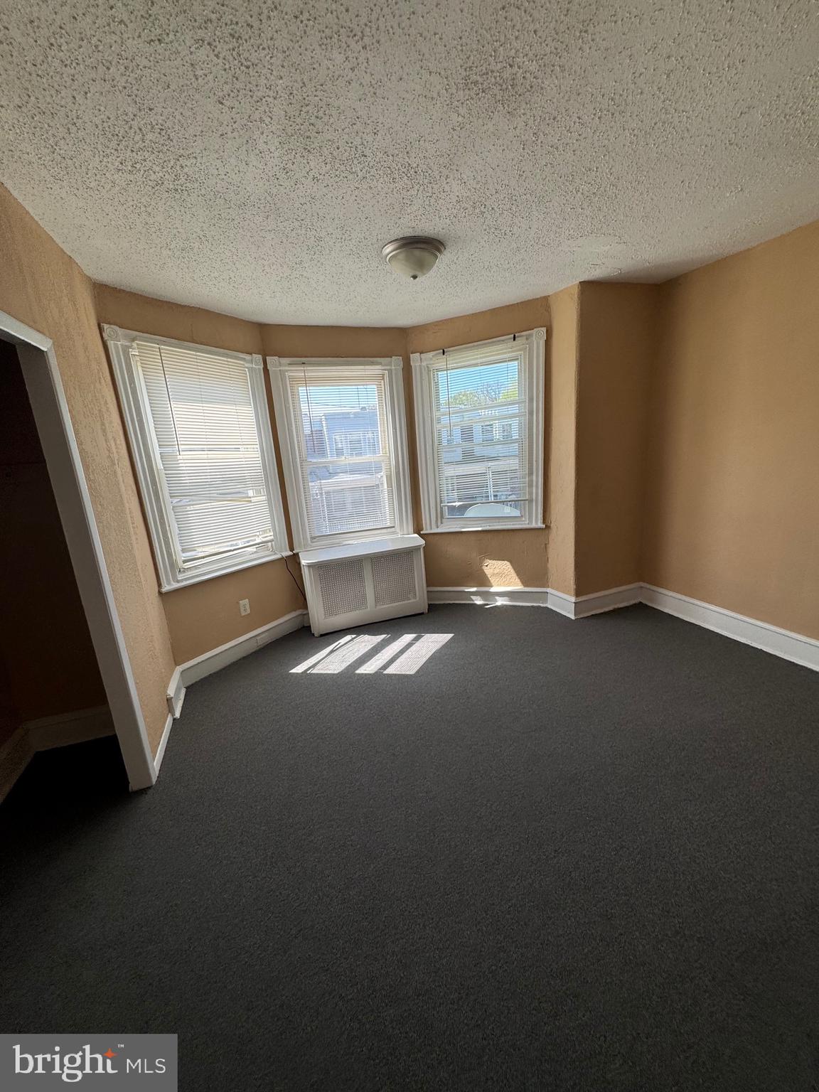 LOGAN - Residential