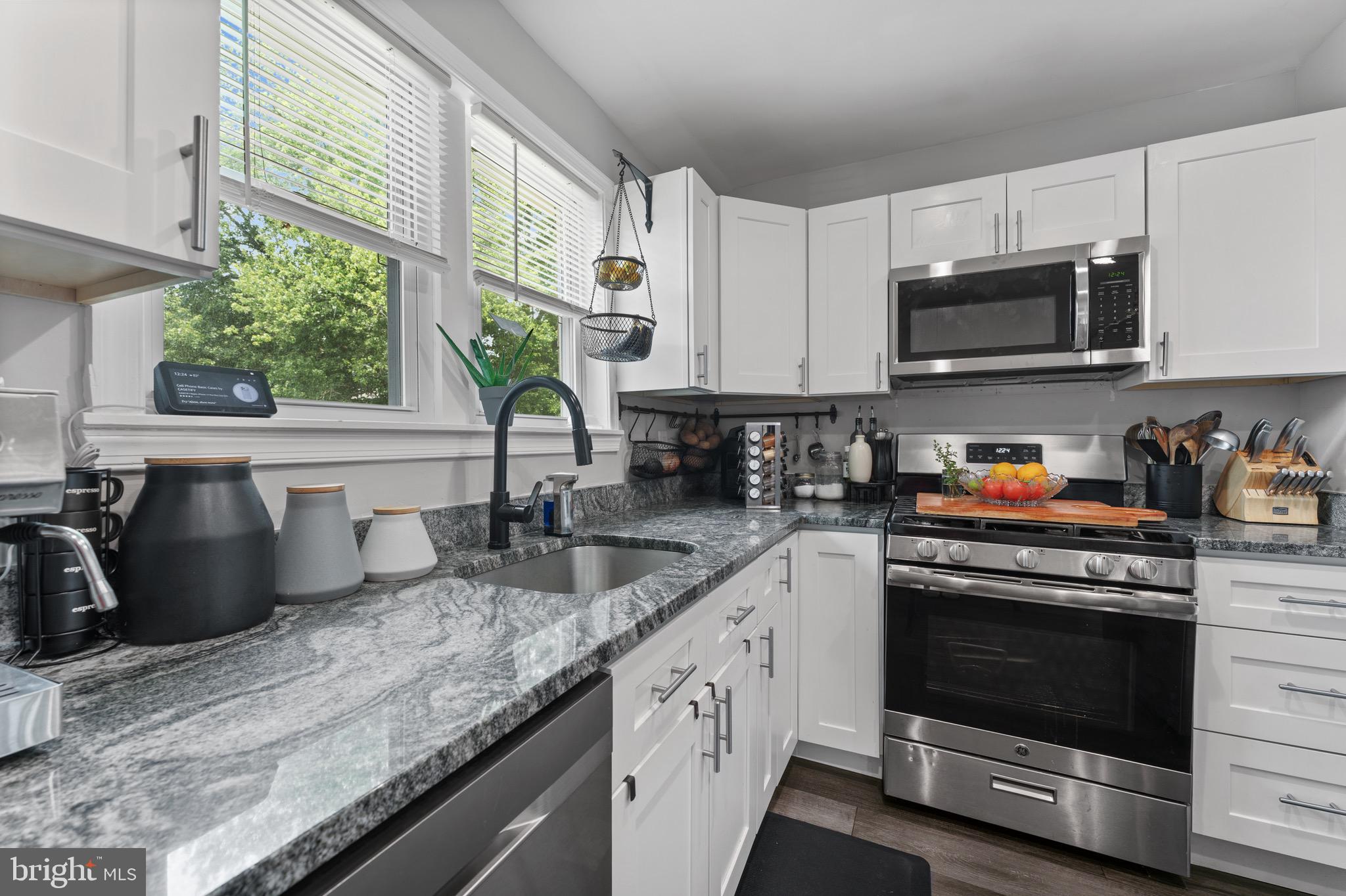 PERRING PARK - Residential