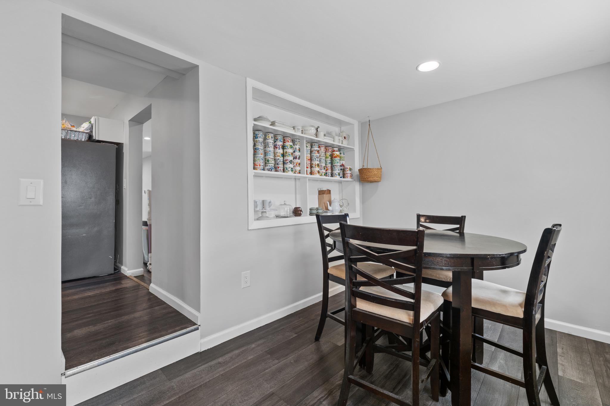 PERRING PARK - Residential