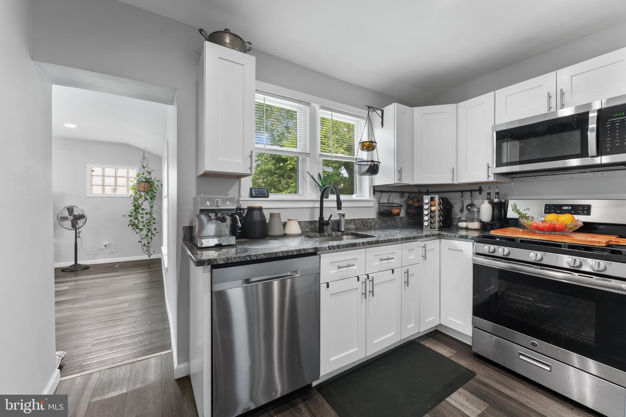 PERRING PARK - Residential
