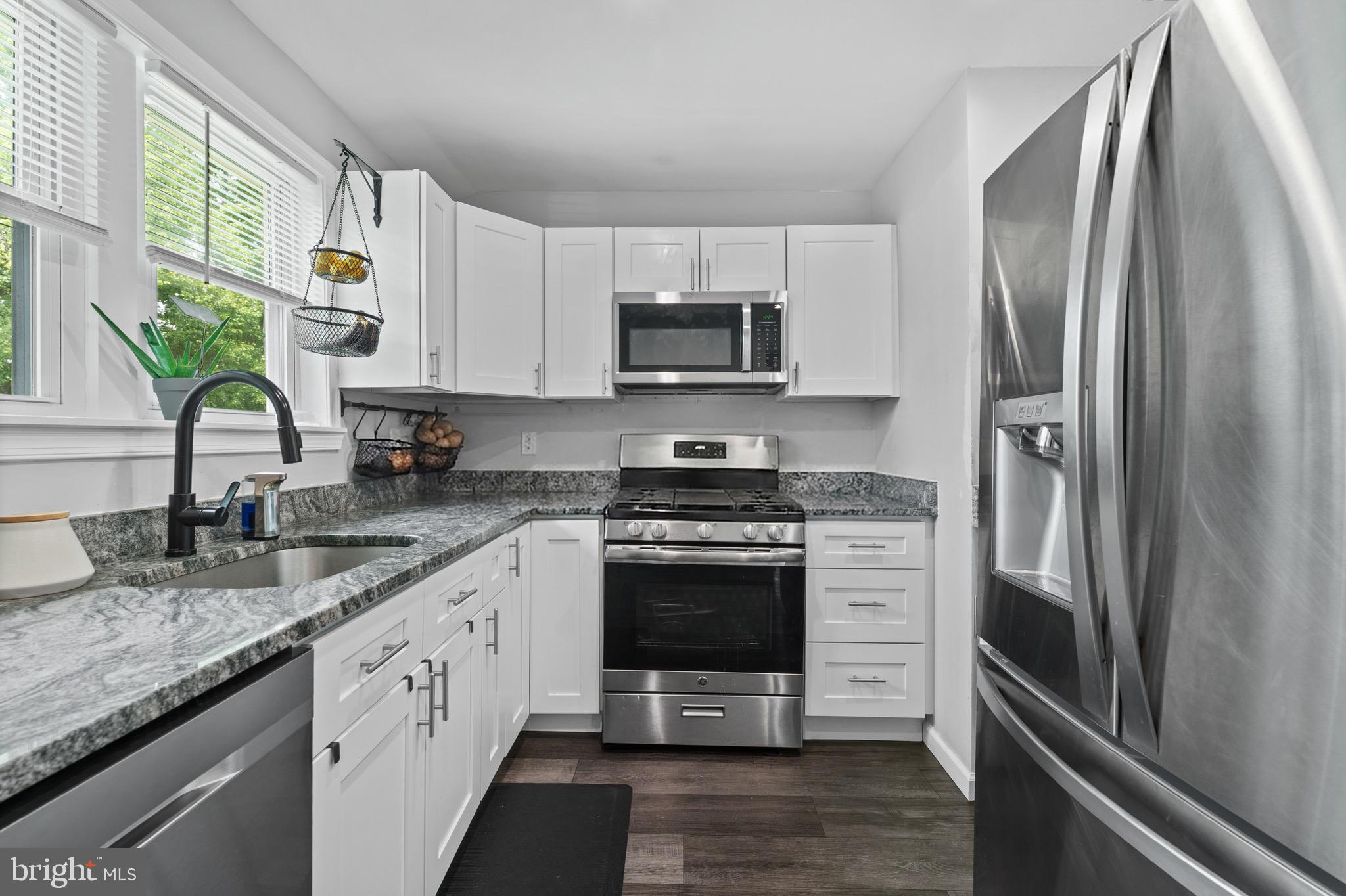 PERRING PARK - Residential