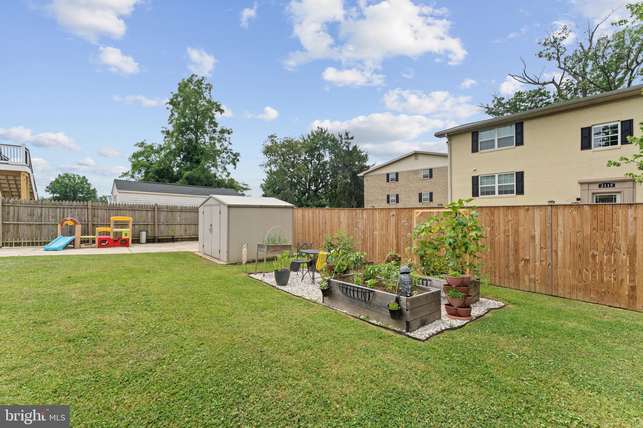 PERRING PARK - Residential