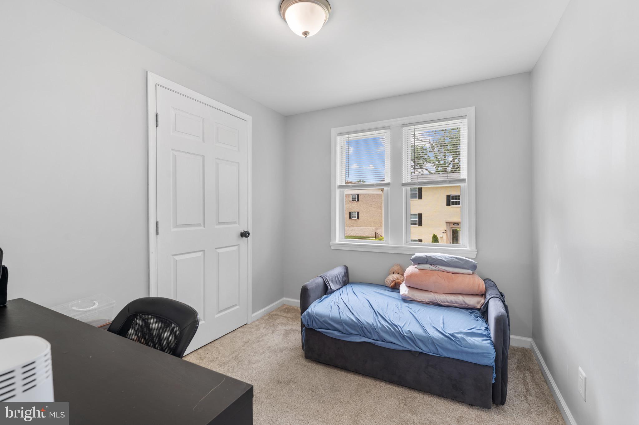 PERRING PARK - Residential