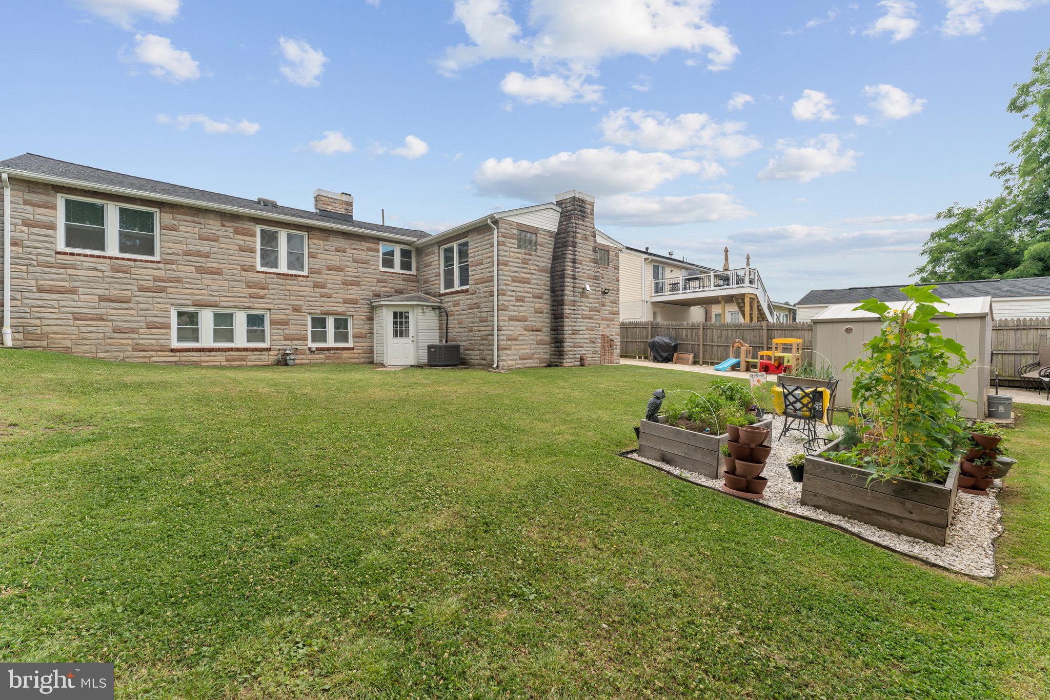 PERRING PARK - Residential