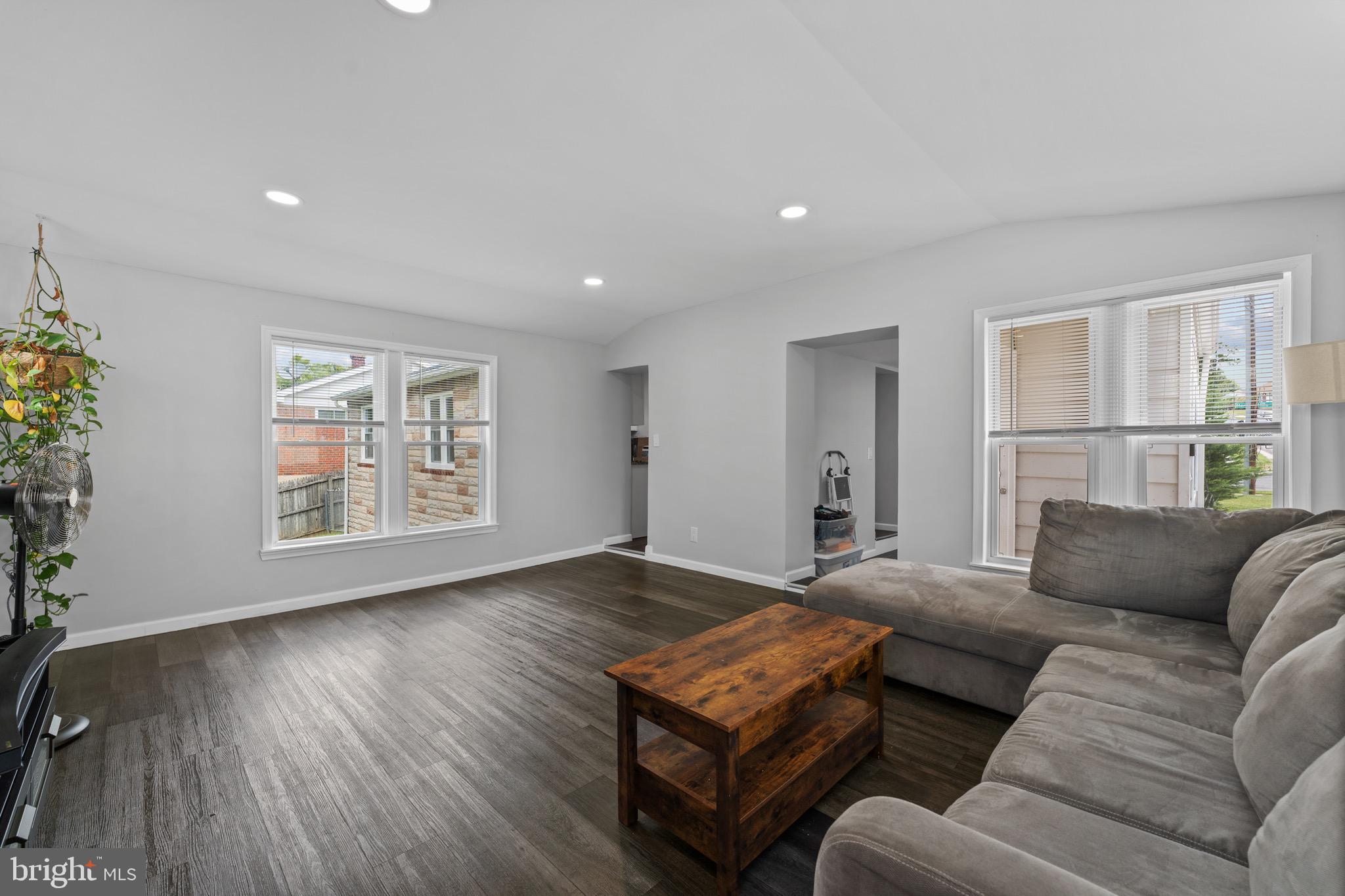 PERRING PARK - Residential