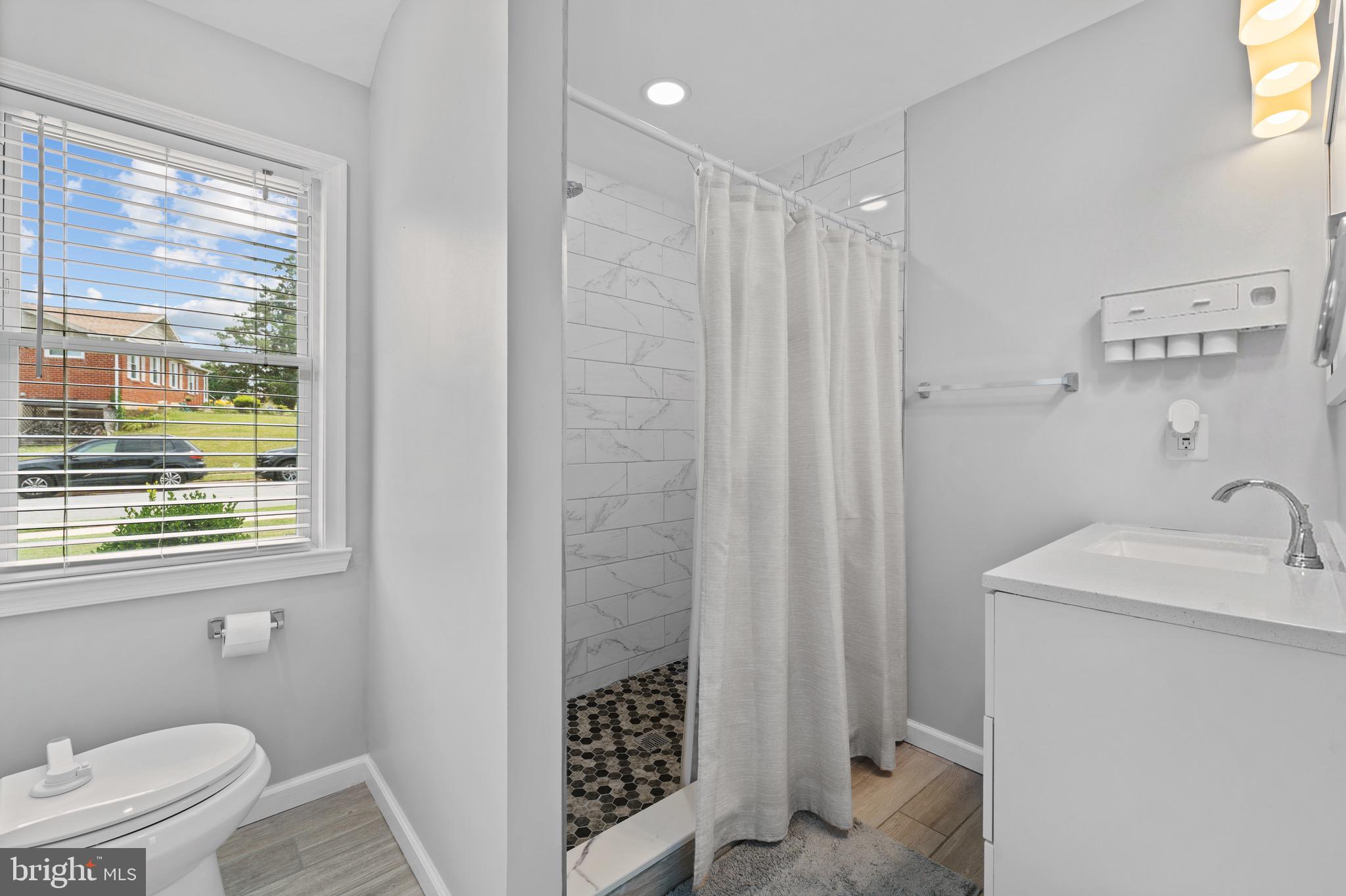 PERRING PARK - Residential