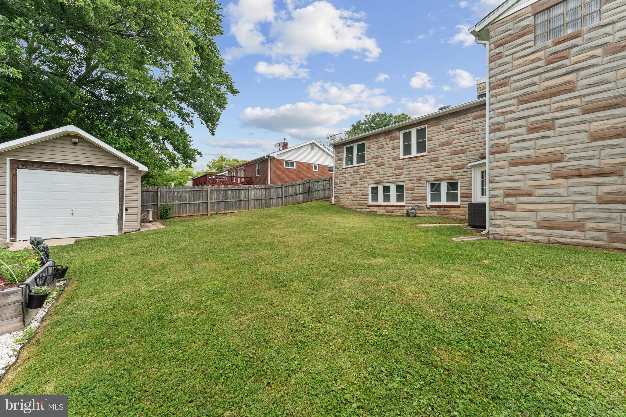 PERRING PARK - Residential