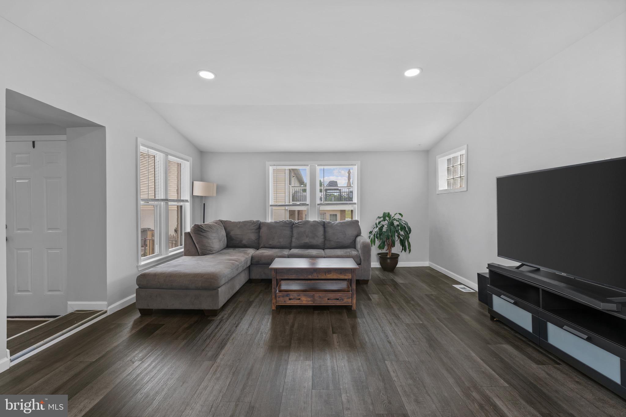 PERRING PARK - Residential