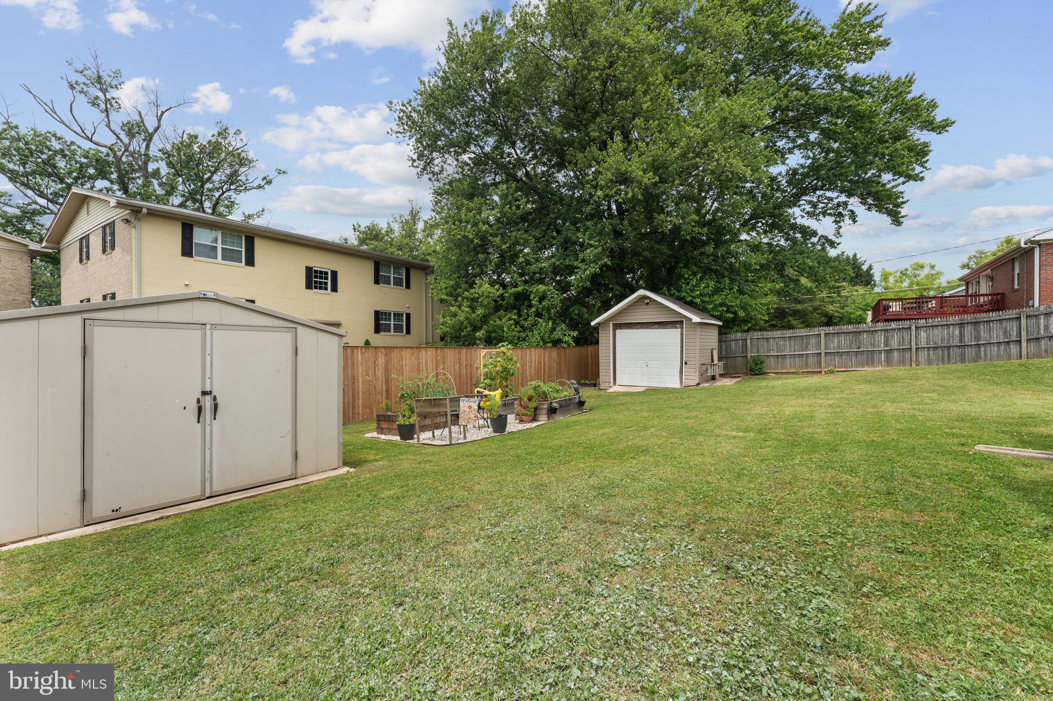 PERRING PARK - Residential