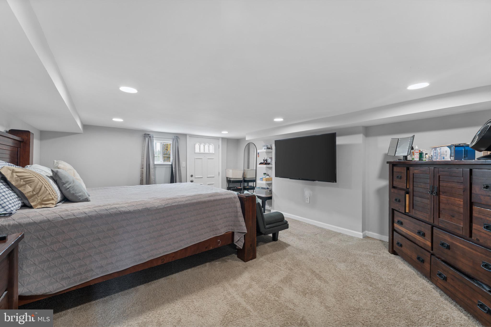PERRING PARK - Residential