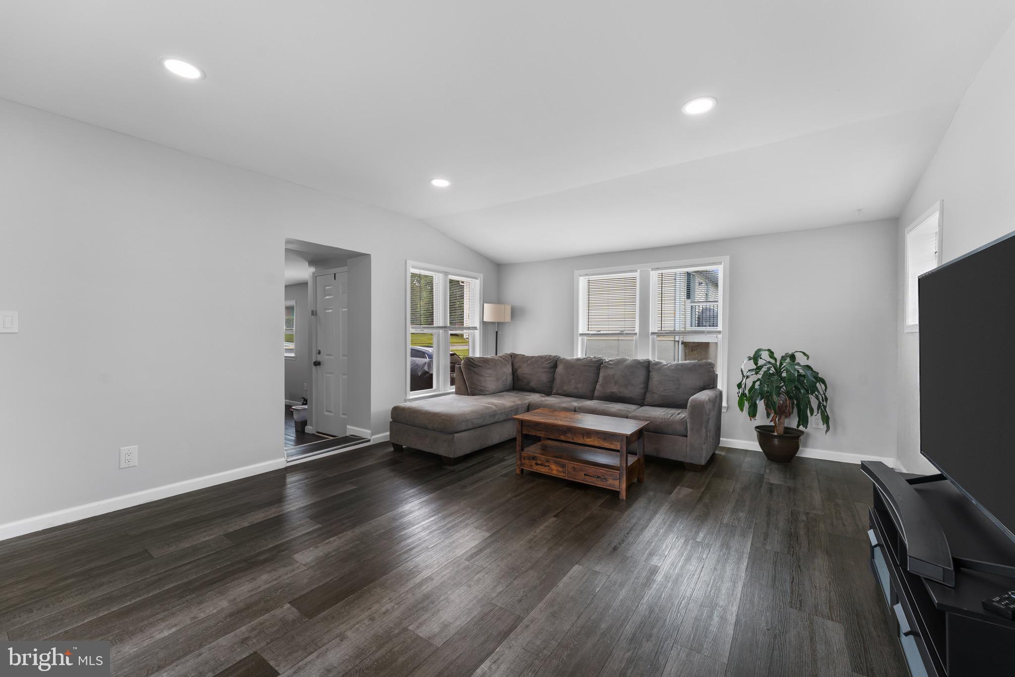 PERRING PARK - Residential