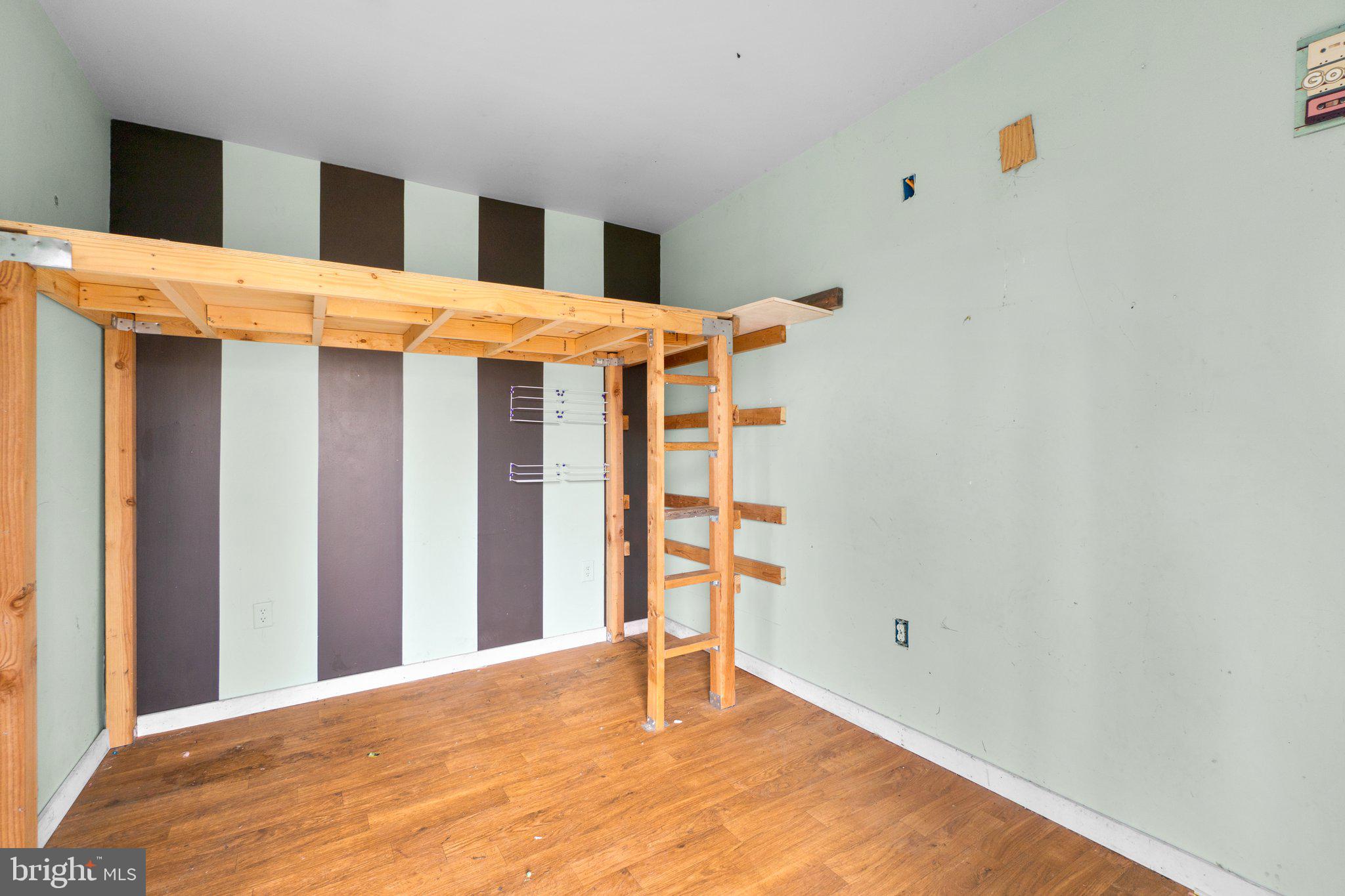 DOWNTOWN WESTMINSTER - Residential