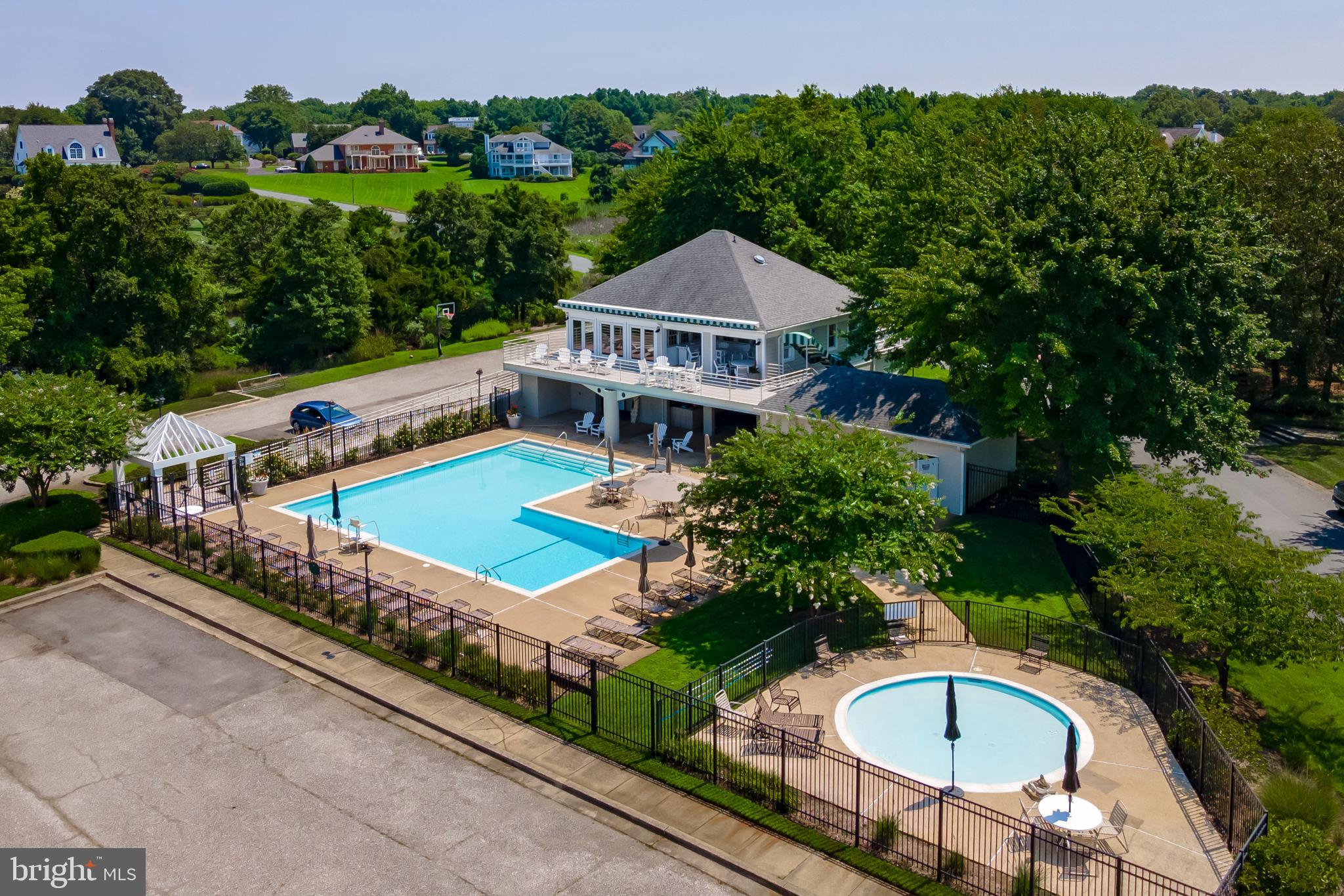 FISHING CREEK FARM - Residential