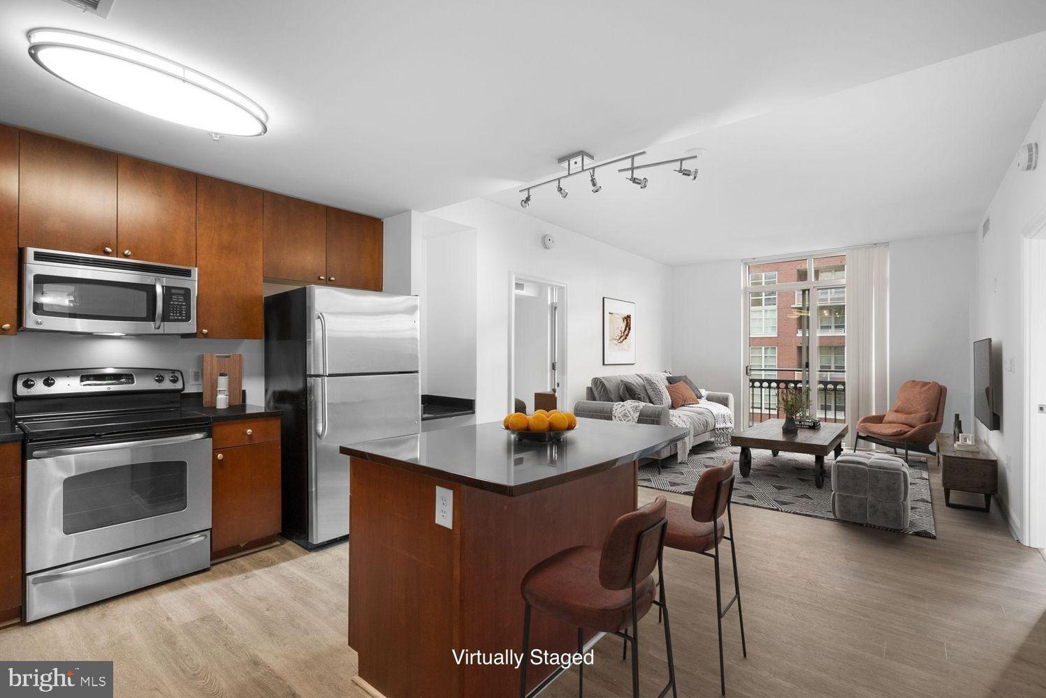 FLEET STREET CONDOMINIUMS - Residential