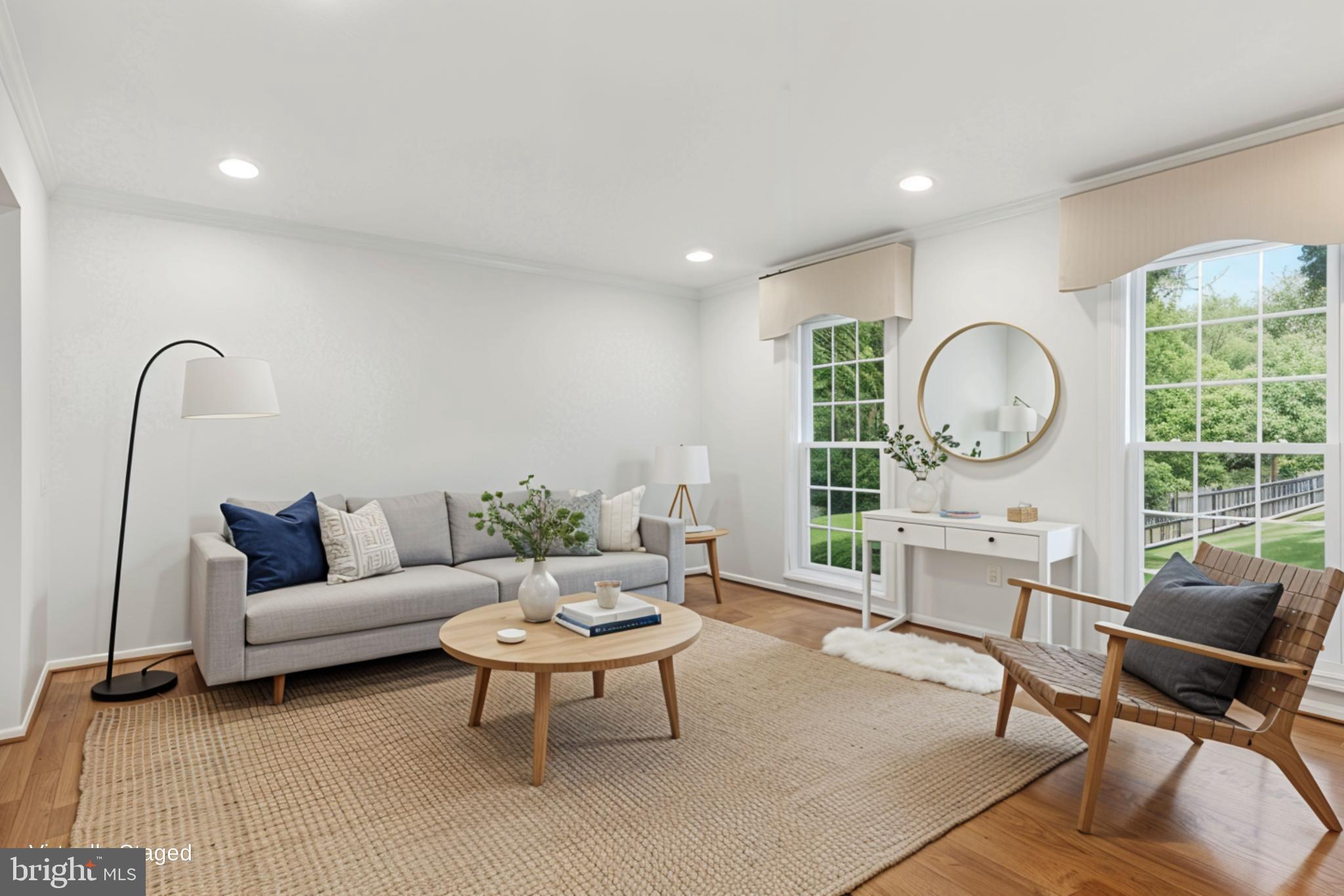 MONTGOMERY SQUARE - Residential