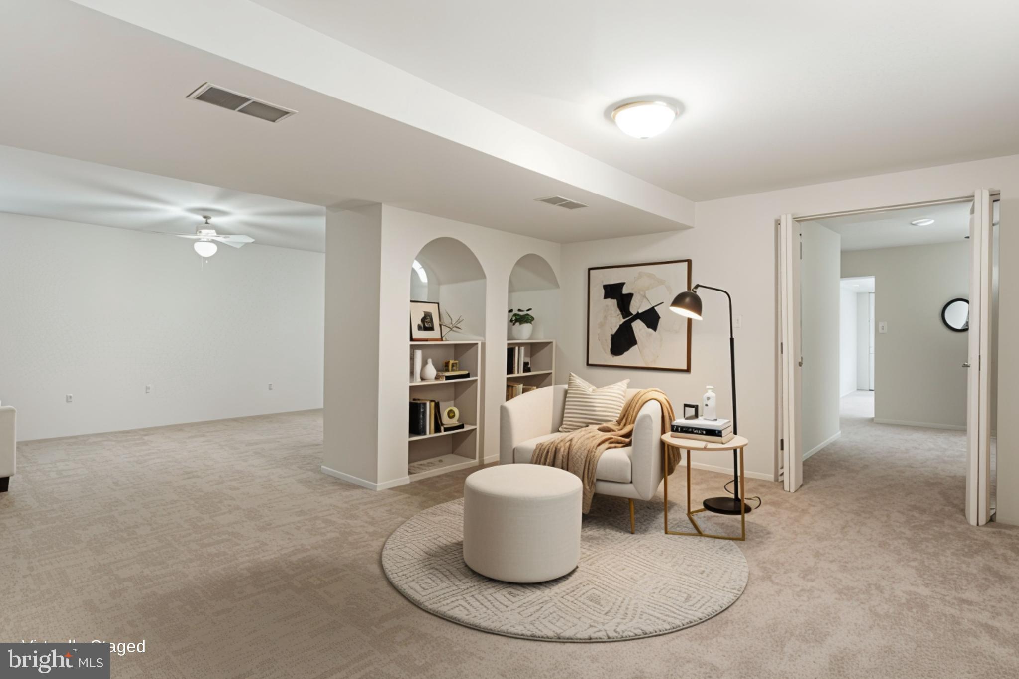 MONTGOMERY SQUARE - Residential