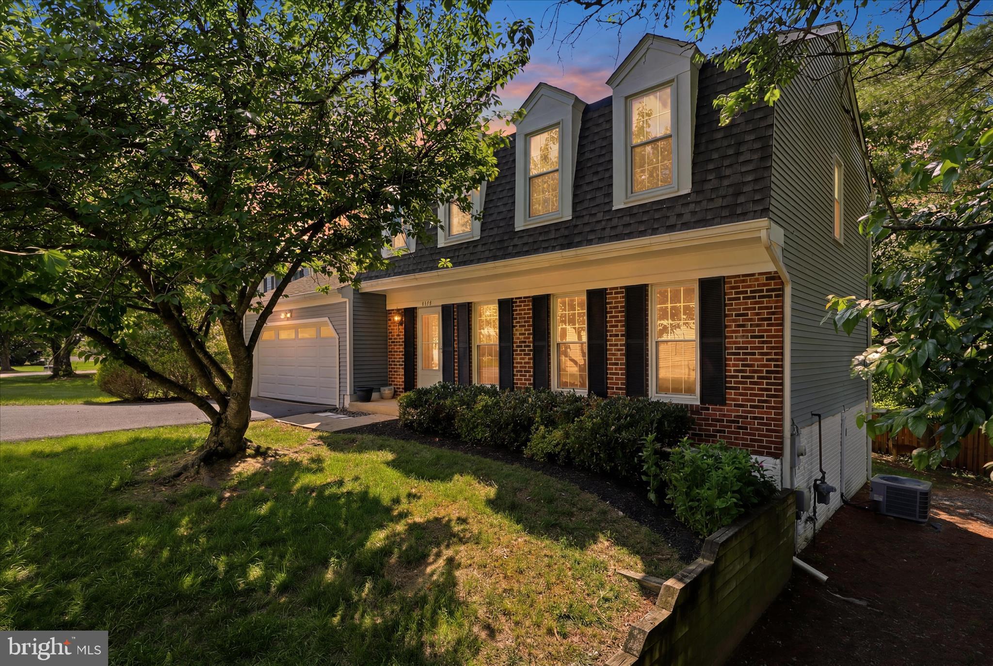 MONTGOMERY SQUARE - Residential