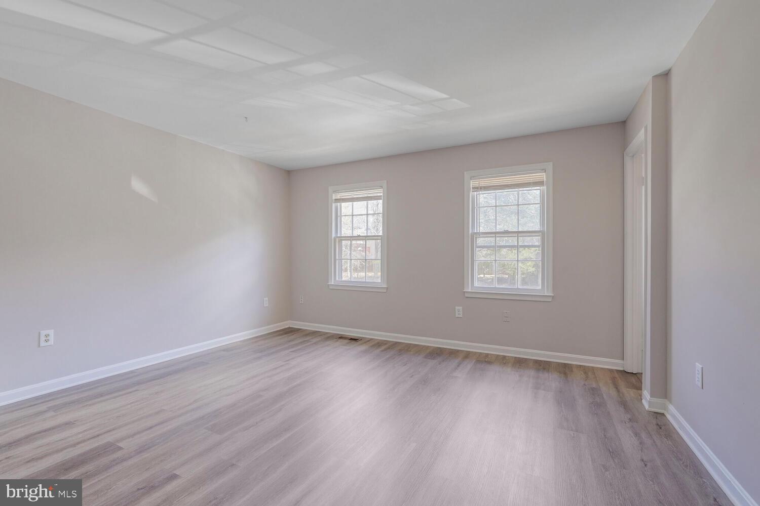 BETHELEN WOODS - Residential Lease