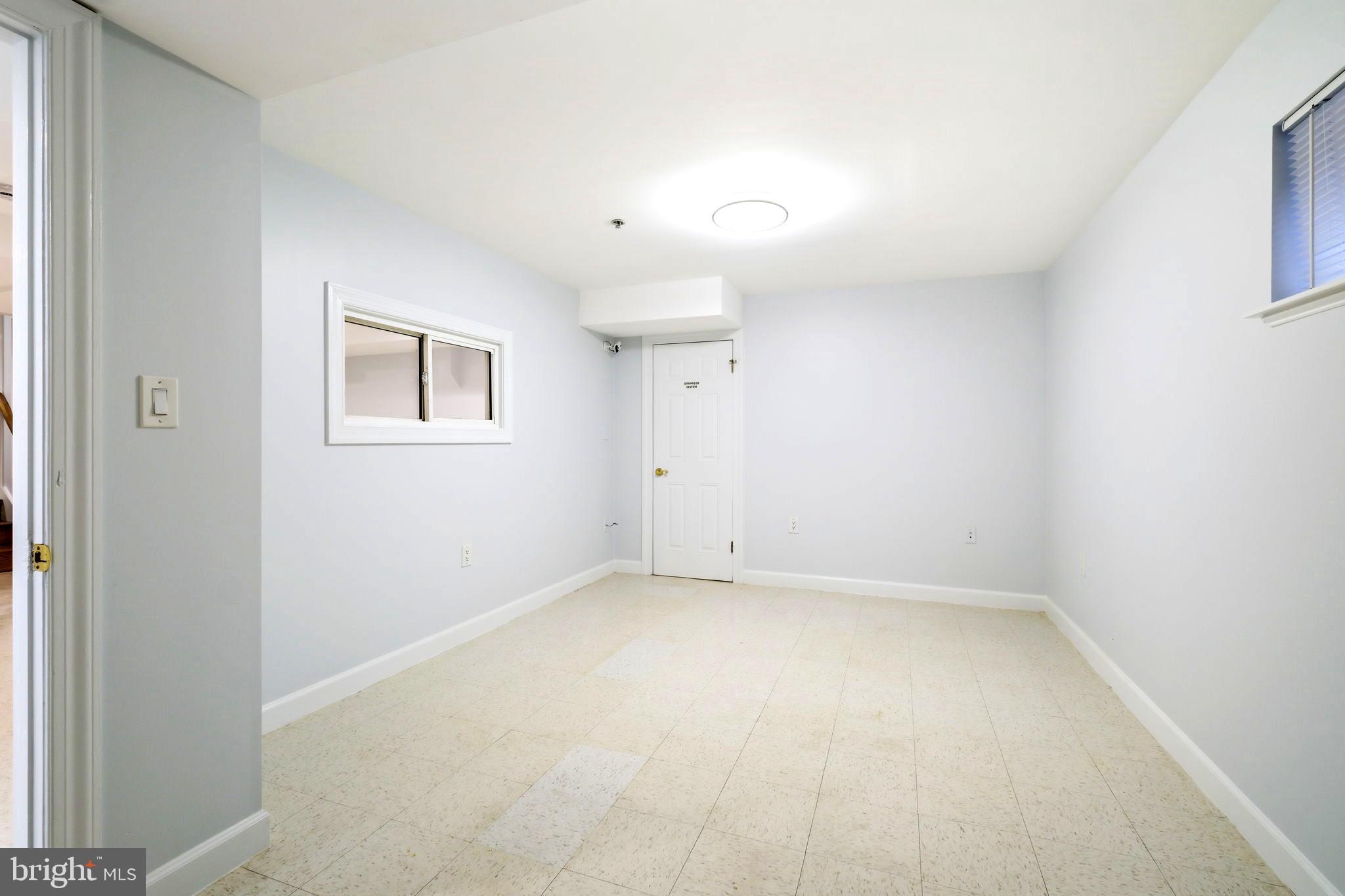 KEMP MILL ESTATES - Residential
