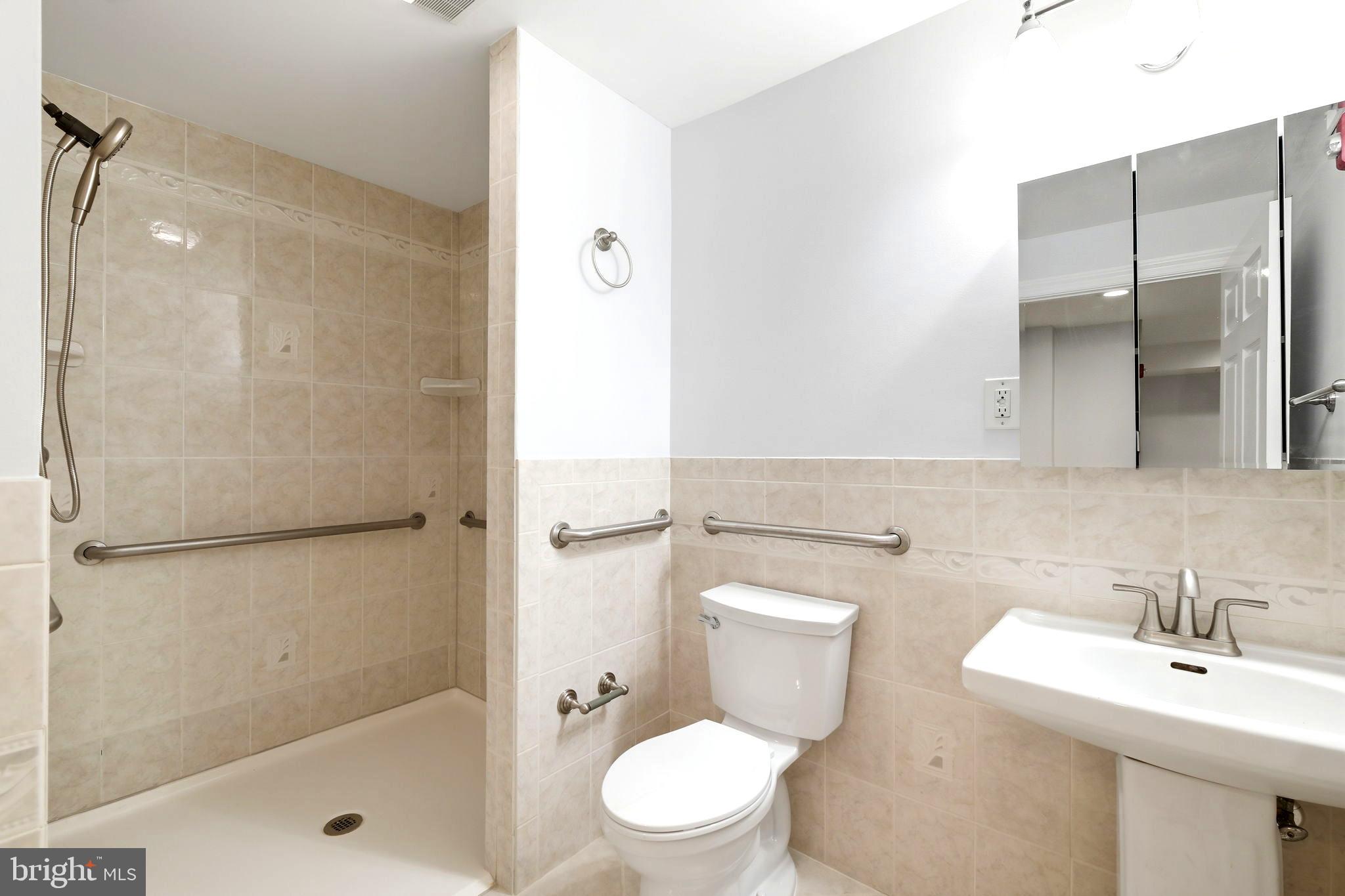 KEMP MILL ESTATES - Residential