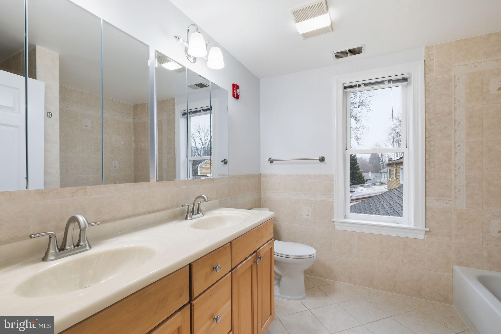 KEMP MILL ESTATES - Residential