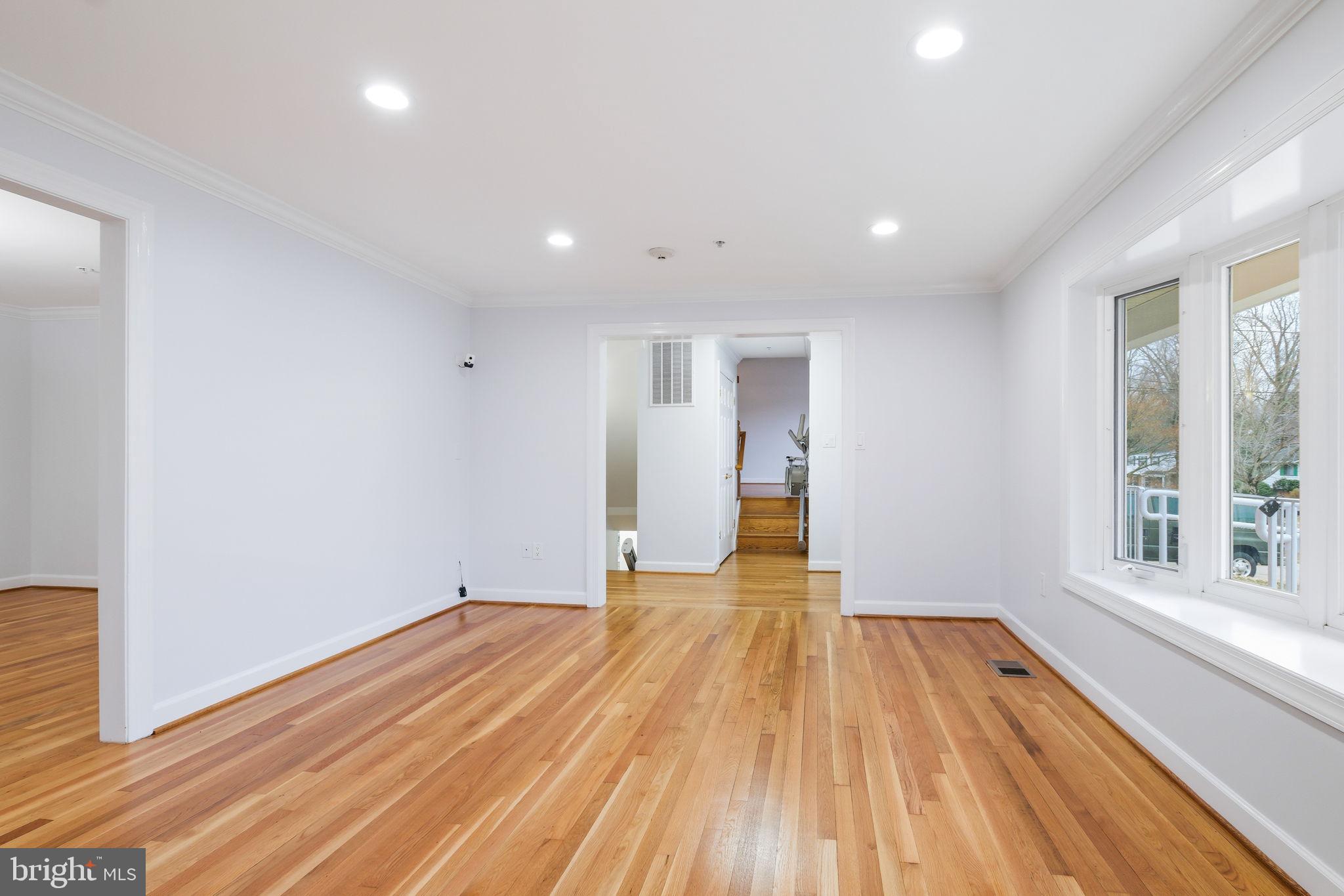 KEMP MILL ESTATES - Residential