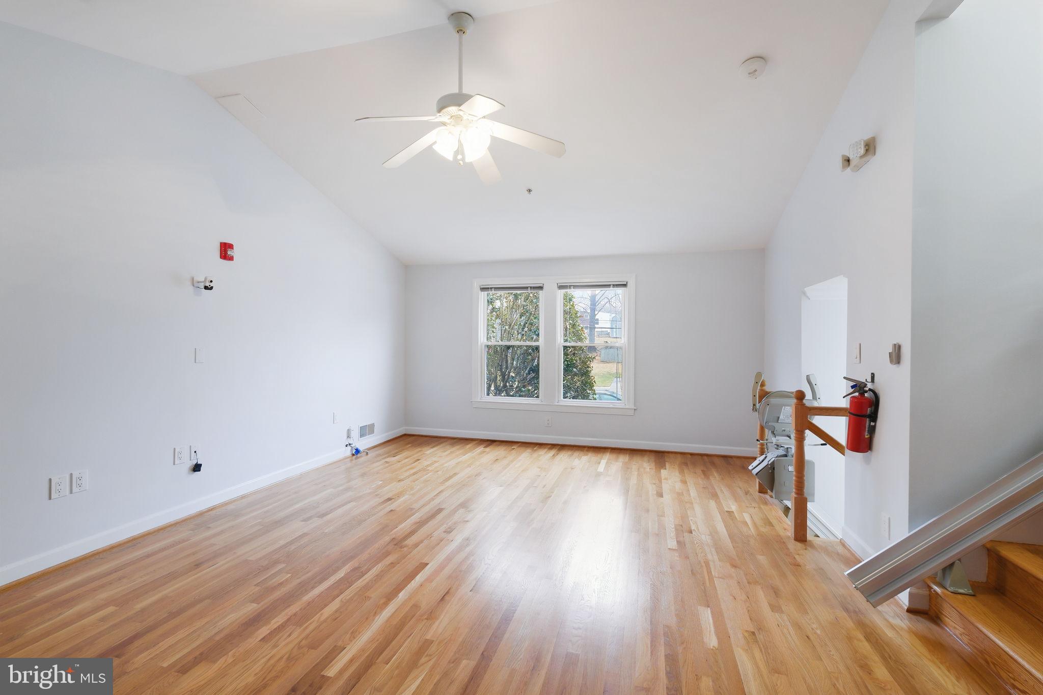 KEMP MILL ESTATES - Residential