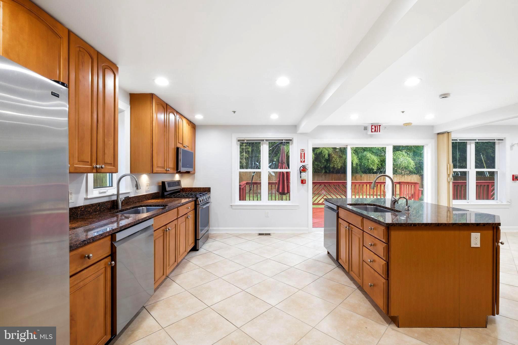 KEMP MILL ESTATES - Residential