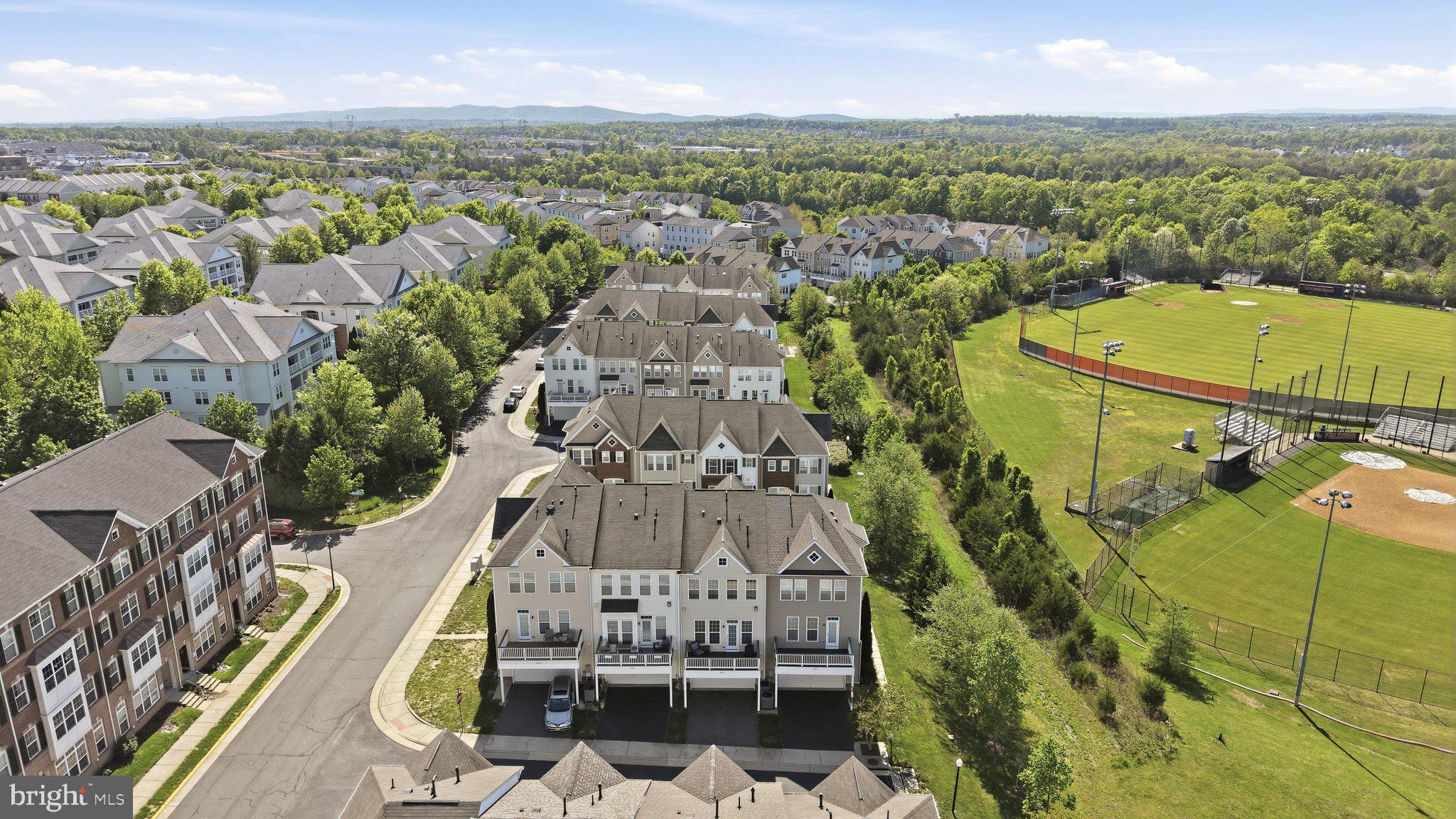 BRAMBLETON OVERLOOK - Residential