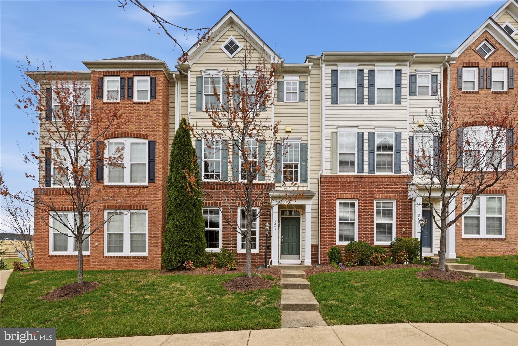 Gorgeous, move-in Ready townhome in the heart of Brambleton! This home offers nearly 2,400 sq ft across 3 levels with hardwood floors throughout the foyer and main level, beautiful wainscoting and crown moulding throughout , and a cozy family room with custom stone fireplace. The updated kitchen features granite countertops, new appliances (2025), and a center island.

Upstairs, the primary suite includes a walk-in closet and a refreshed bathroom with fresh paint and new hardware (2026) and two additional bedrooms and a full bath. The finished lower level provides flexible space for a rec room, gym, or an office, plus a full bath.

Some Recent updates include deck floorboards replaced and fresh exterior paint (2025), garage door (2018), Water Heater (2021), and new carpeting on the upper level (2026).

2 Open Houses this weekend, Saturday, July 11th 11-1 and Sunday, July 12th 12pm-2pm.

Just minutes from parks, dining, shopping, entertainment, fitness centers, and major commuter routes, this location offers the perfect blend of convenience and lifestyle in Brambleton. Don't miss this one!