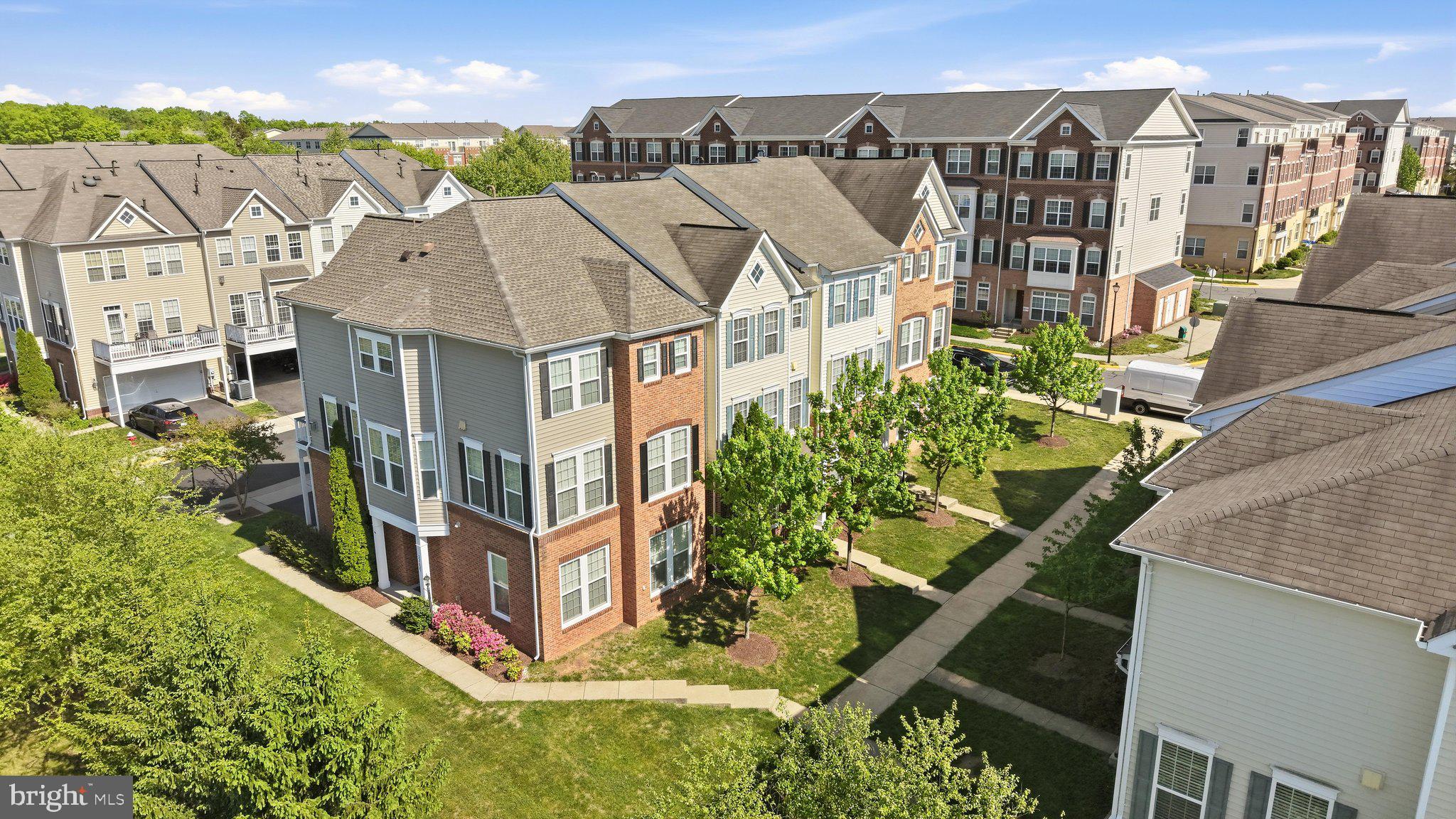 BRAMBLETON OVERLOOK - Residential