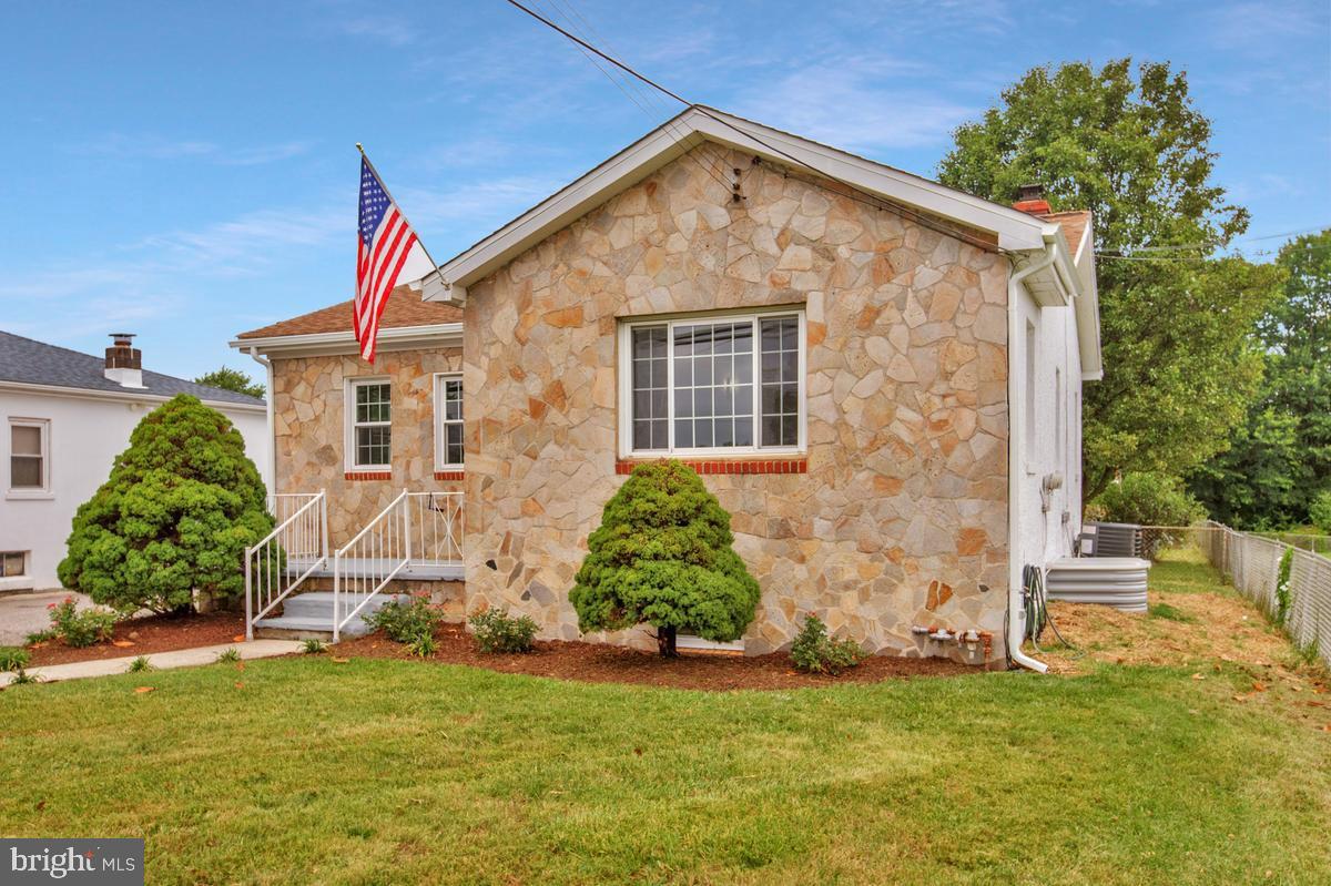 ANDOVER ESTATES - Residential
