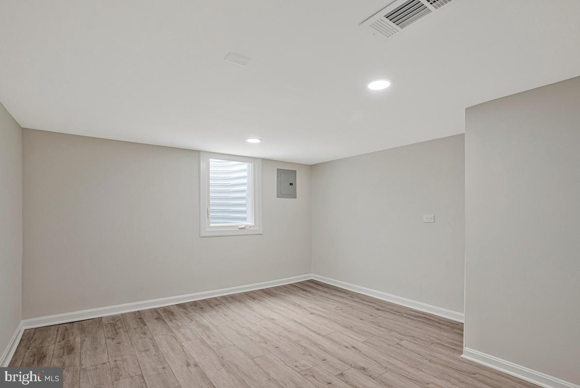 ANDOVER ESTATES - Residential
