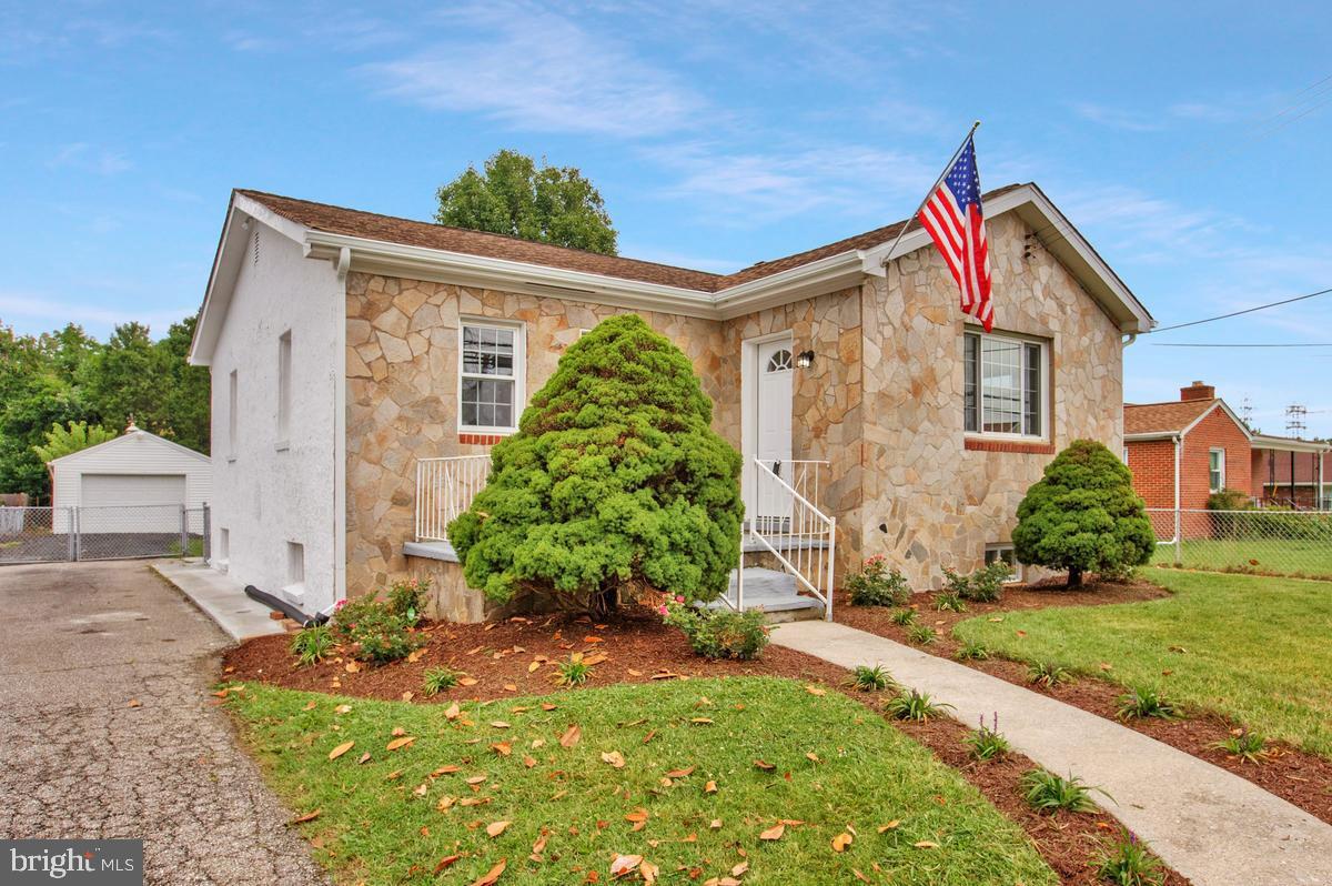 ANDOVER ESTATES - Residential