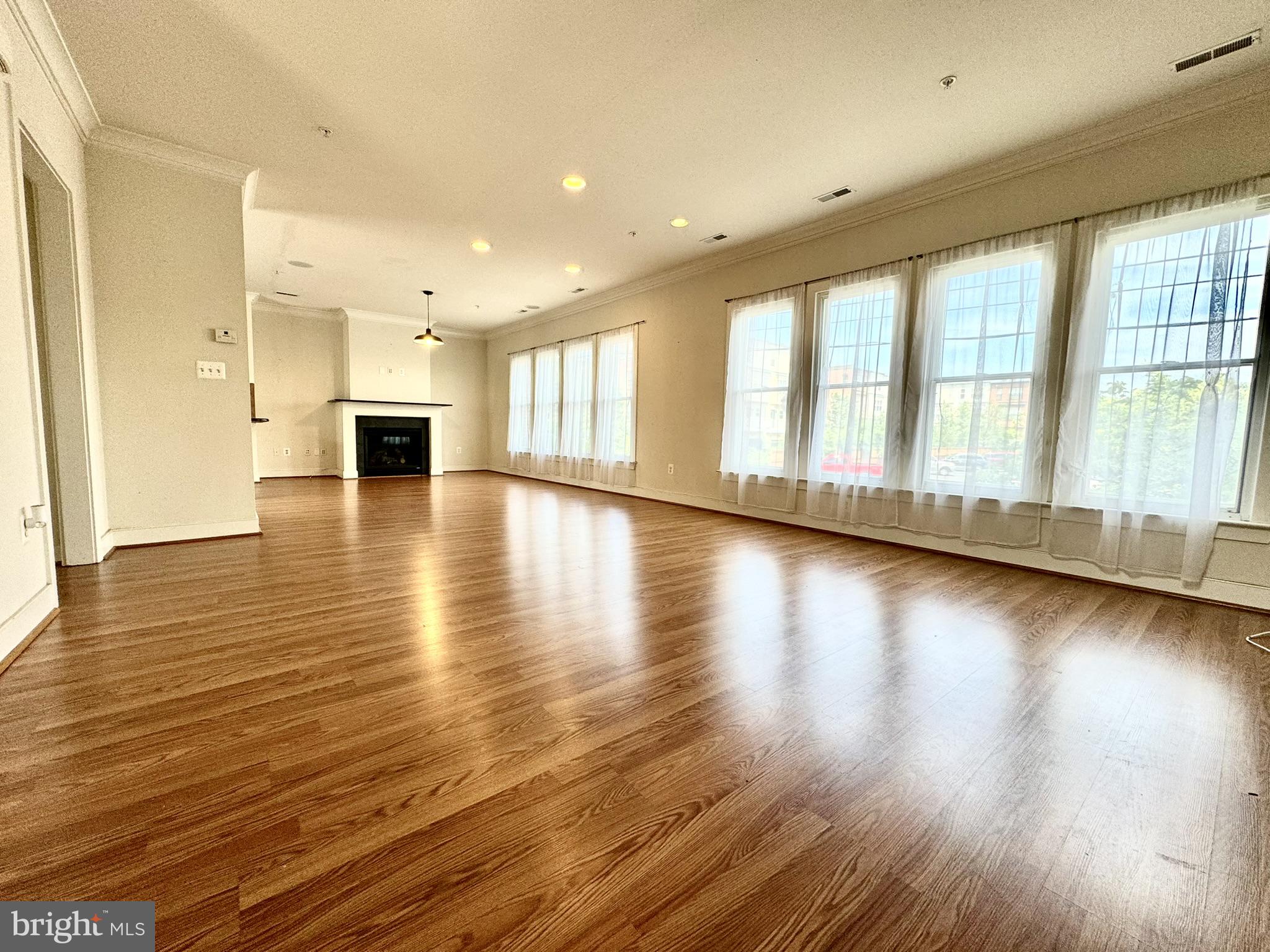HYATTSVILLE - Residential