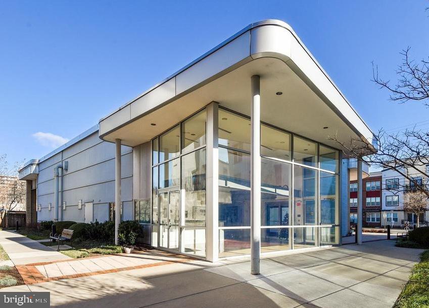 HYATTSVILLE - Residential