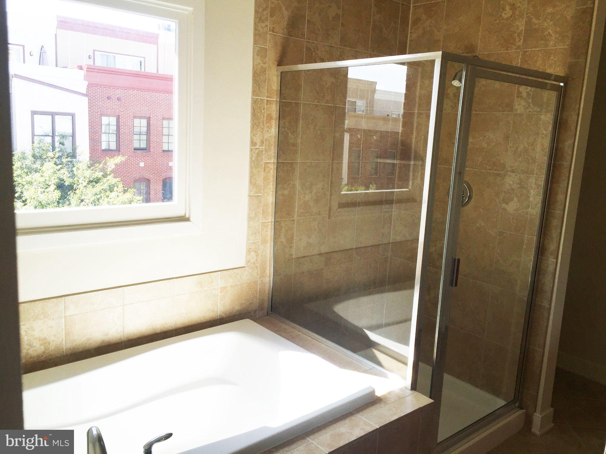 HYATTSVILLE - Residential