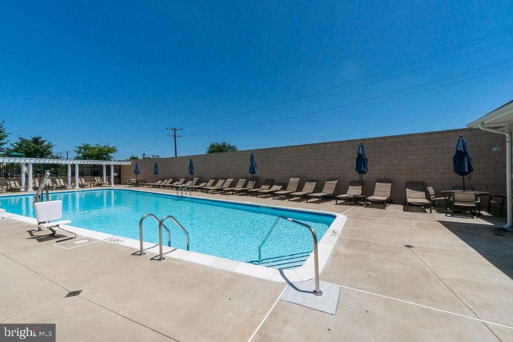 HYATTSVILLE - Residential