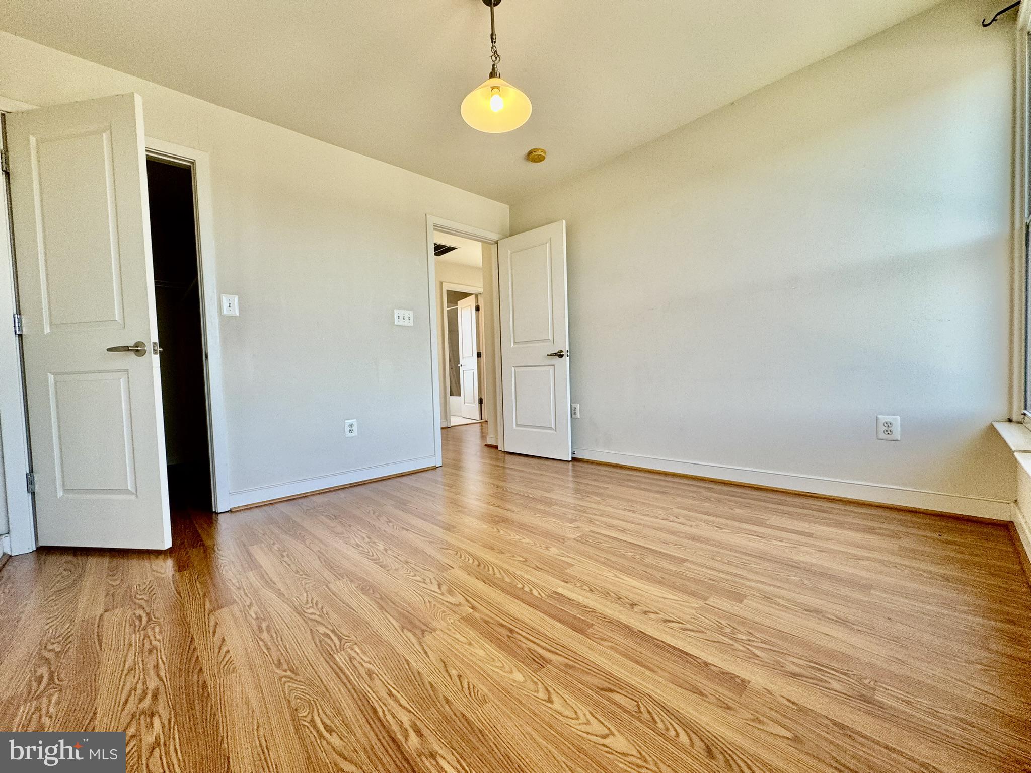 HYATTSVILLE - Residential