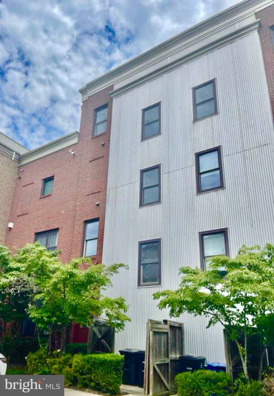 HYATTSVILLE - Residential