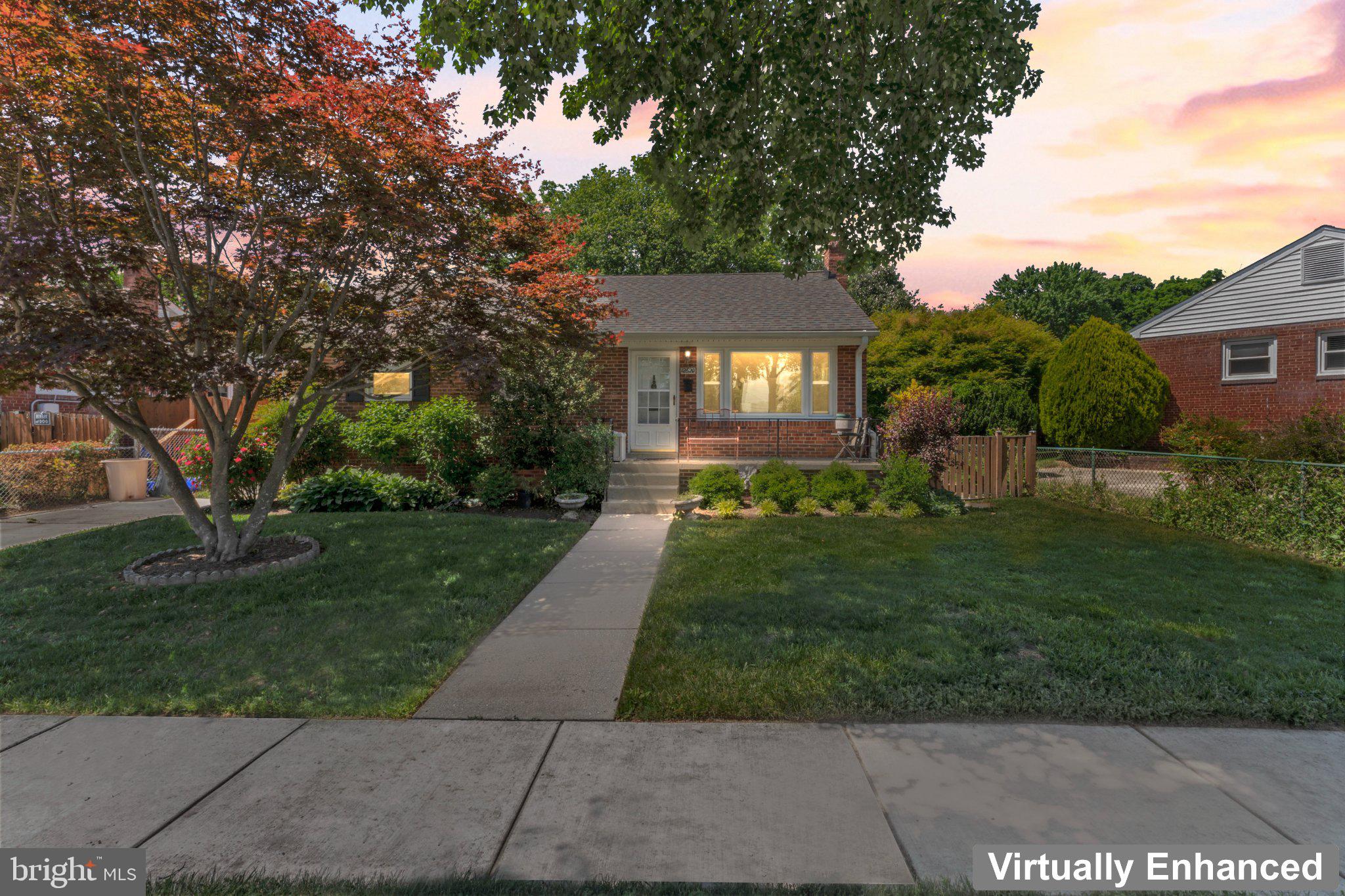 ROBINDALE - Residential