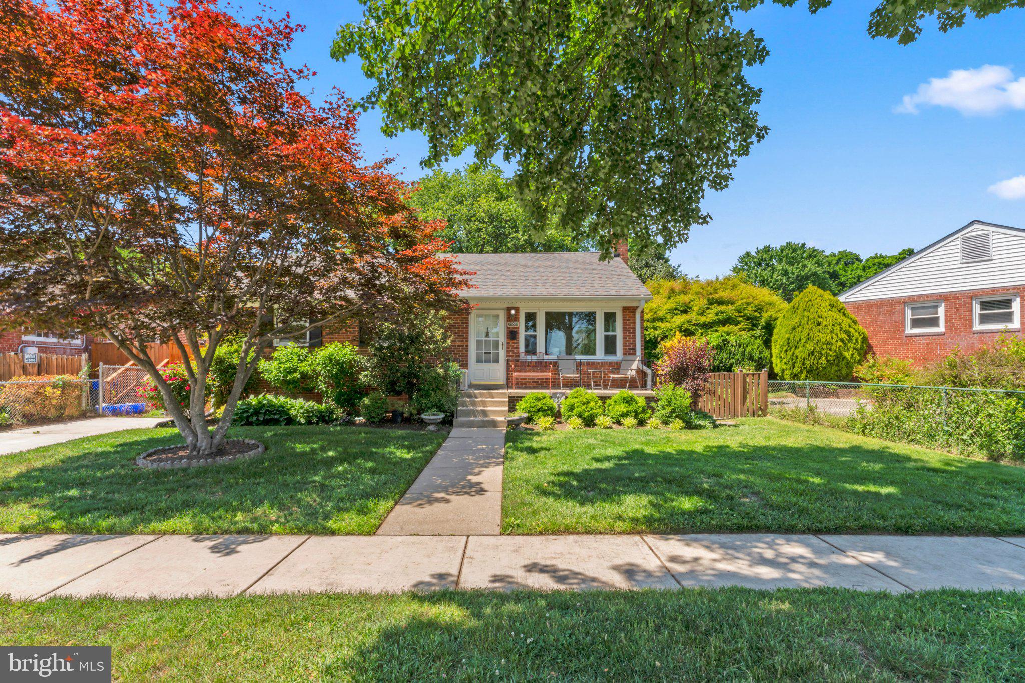 ROBINDALE - Residential