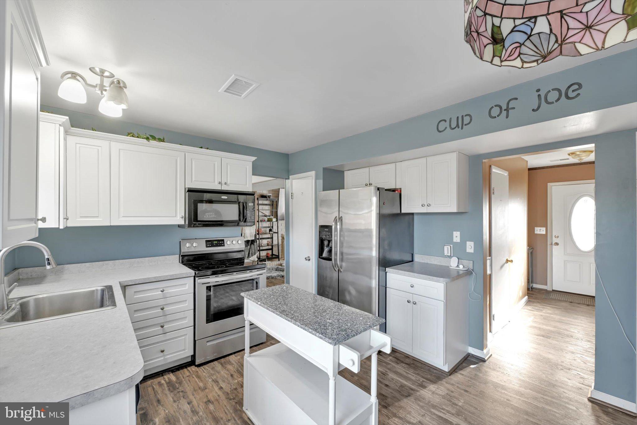 ROLLING RIDGE - Residential