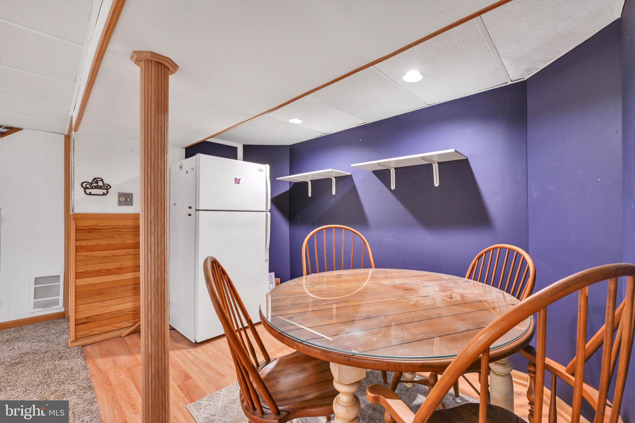 ROLLING RIDGE - Residential