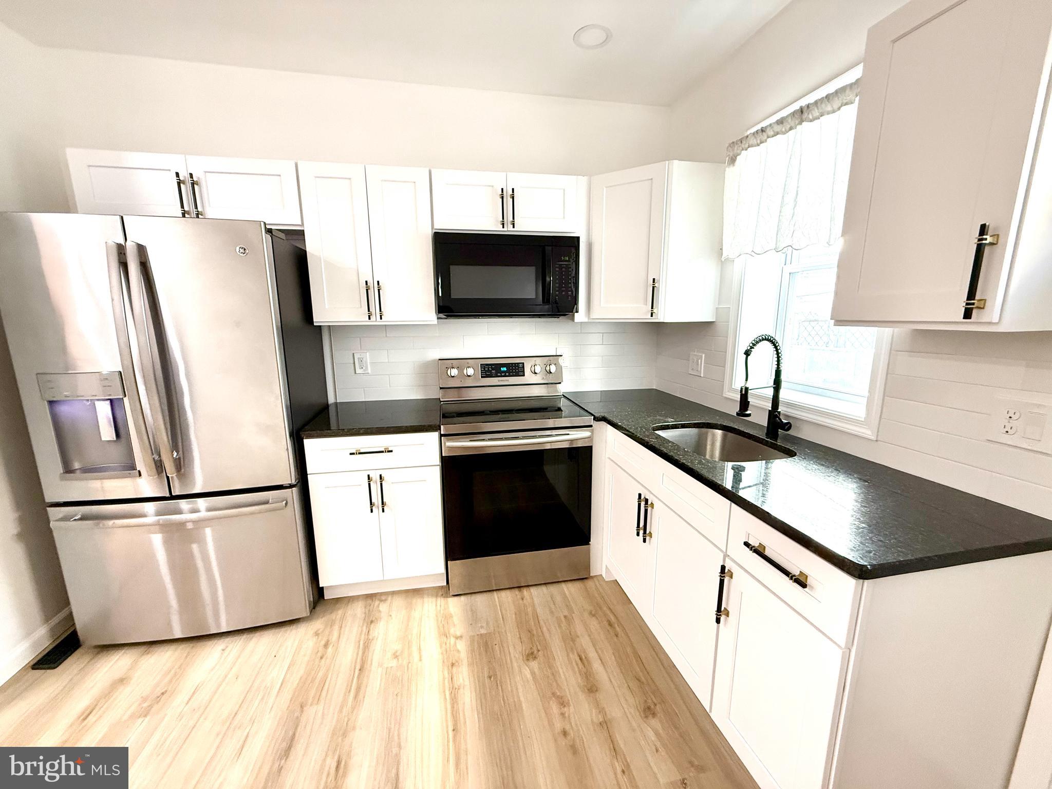 OLDE KENSINGTON - Residential