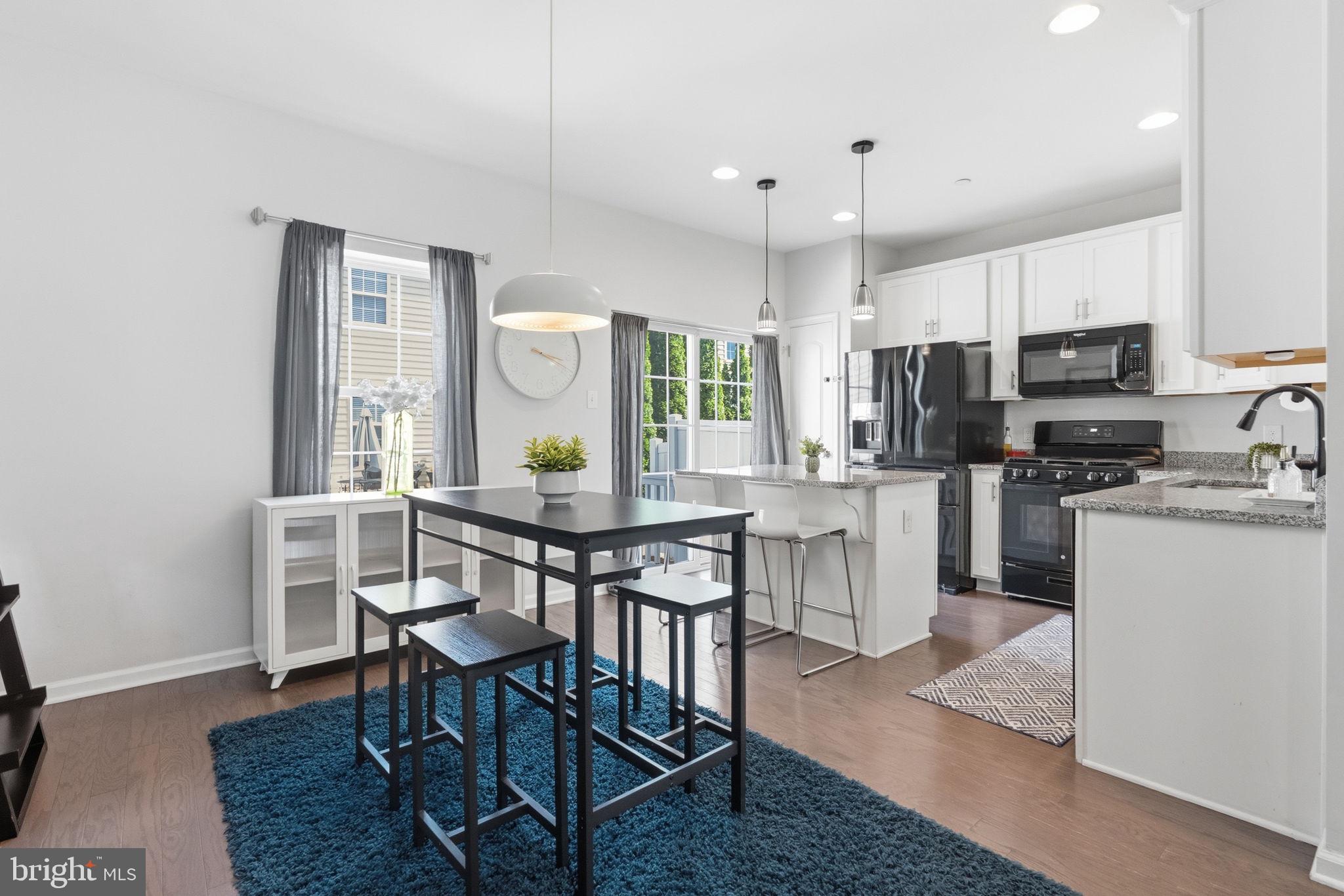 CARRIAGE HILL - Residential