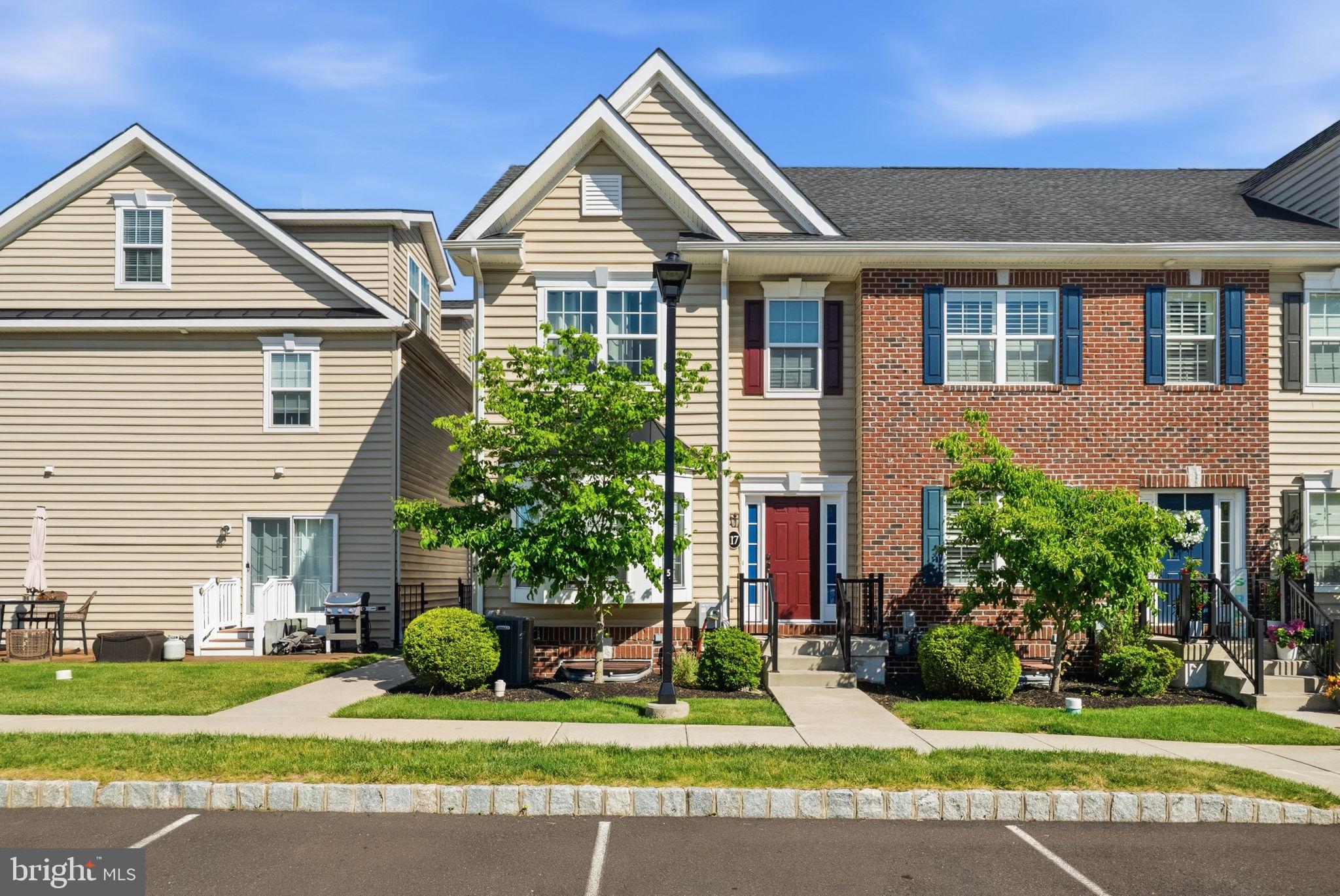 CARRIAGE HILL - Residential