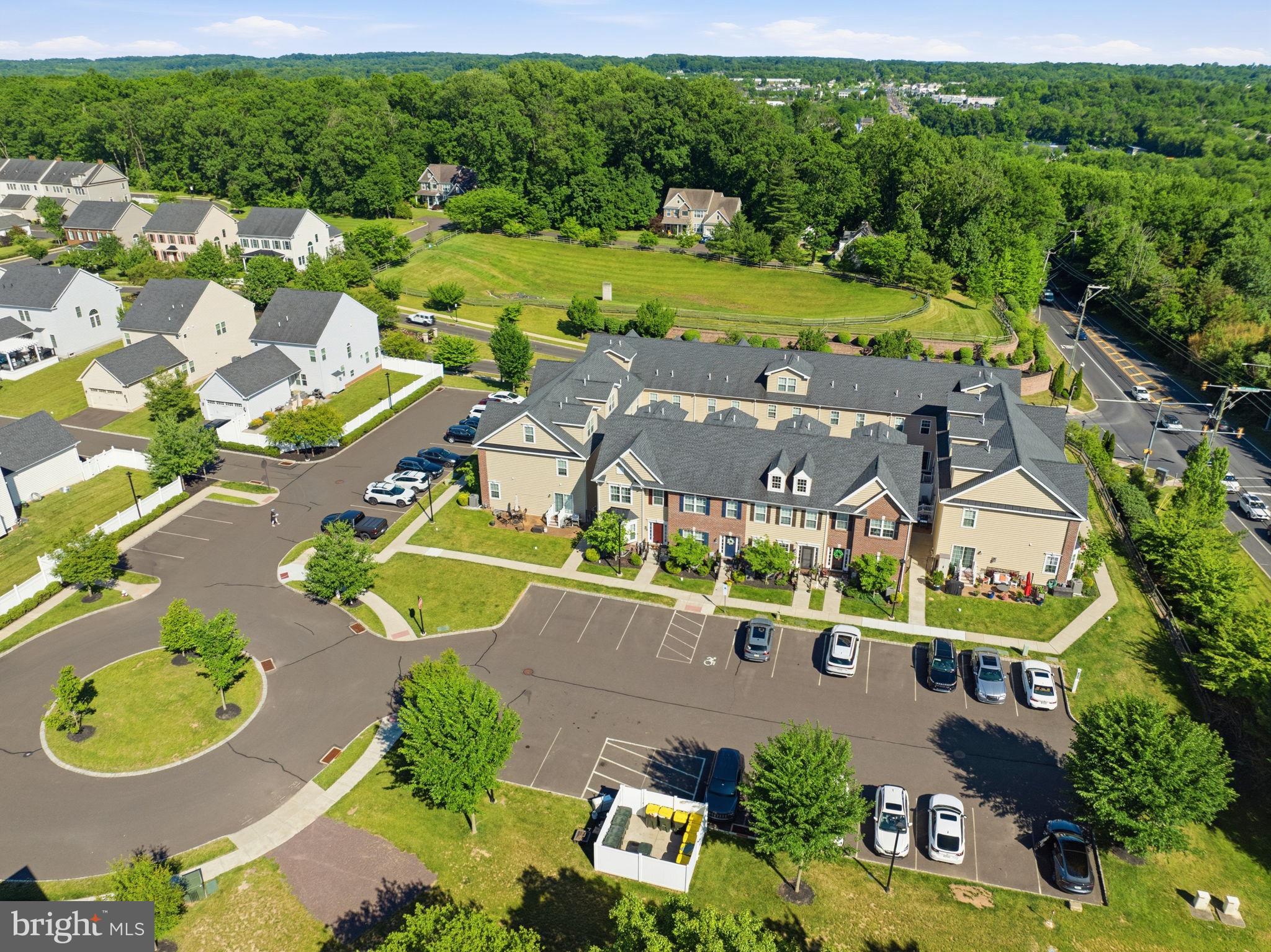 CARRIAGE HILL - Residential
