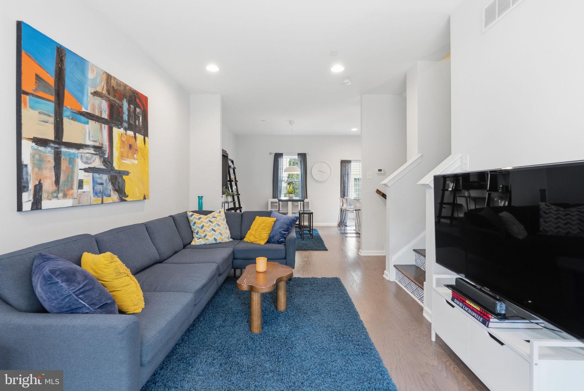 CARRIAGE HILL - Residential